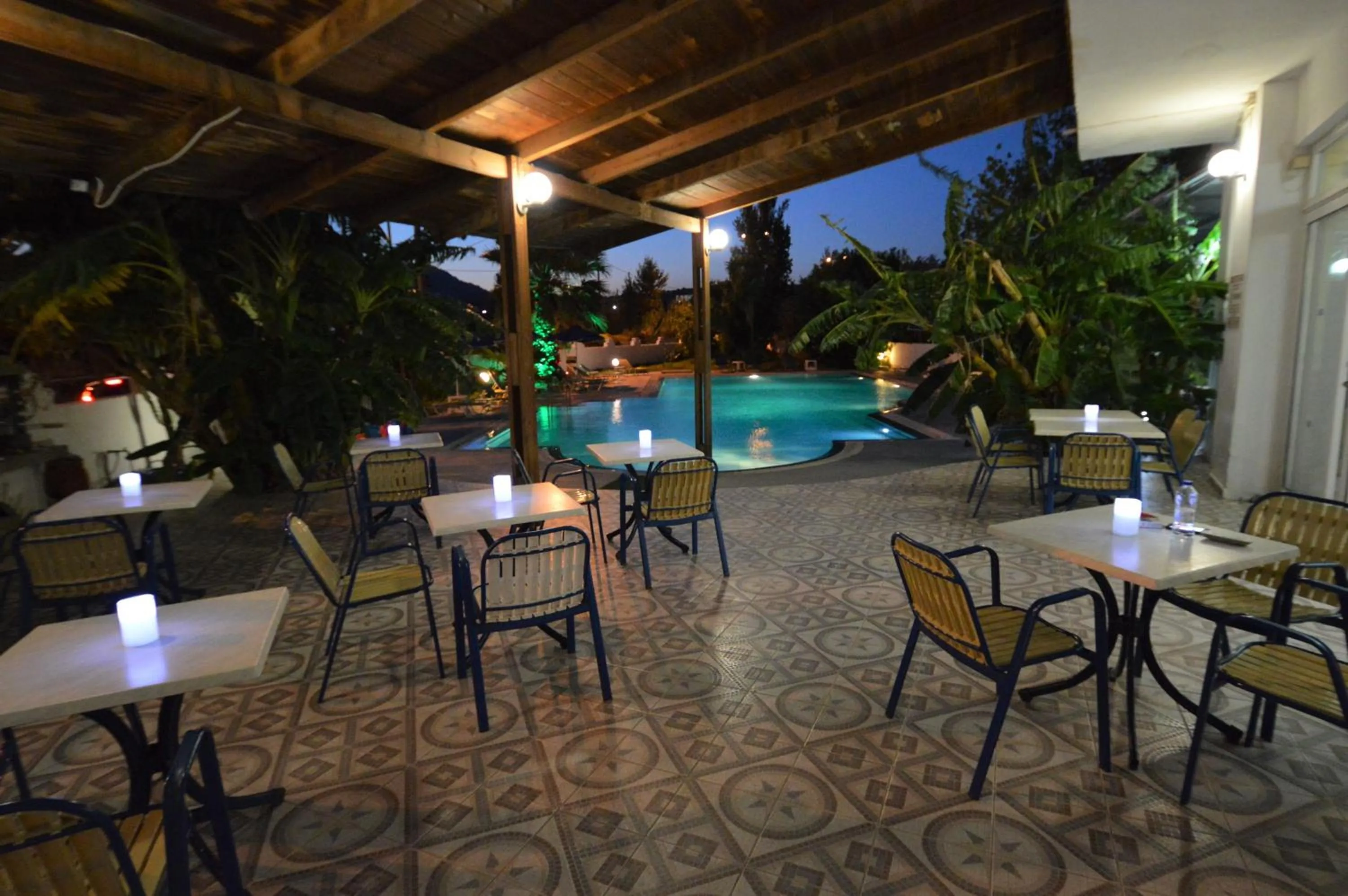 Patio in Sotirakis Hotel