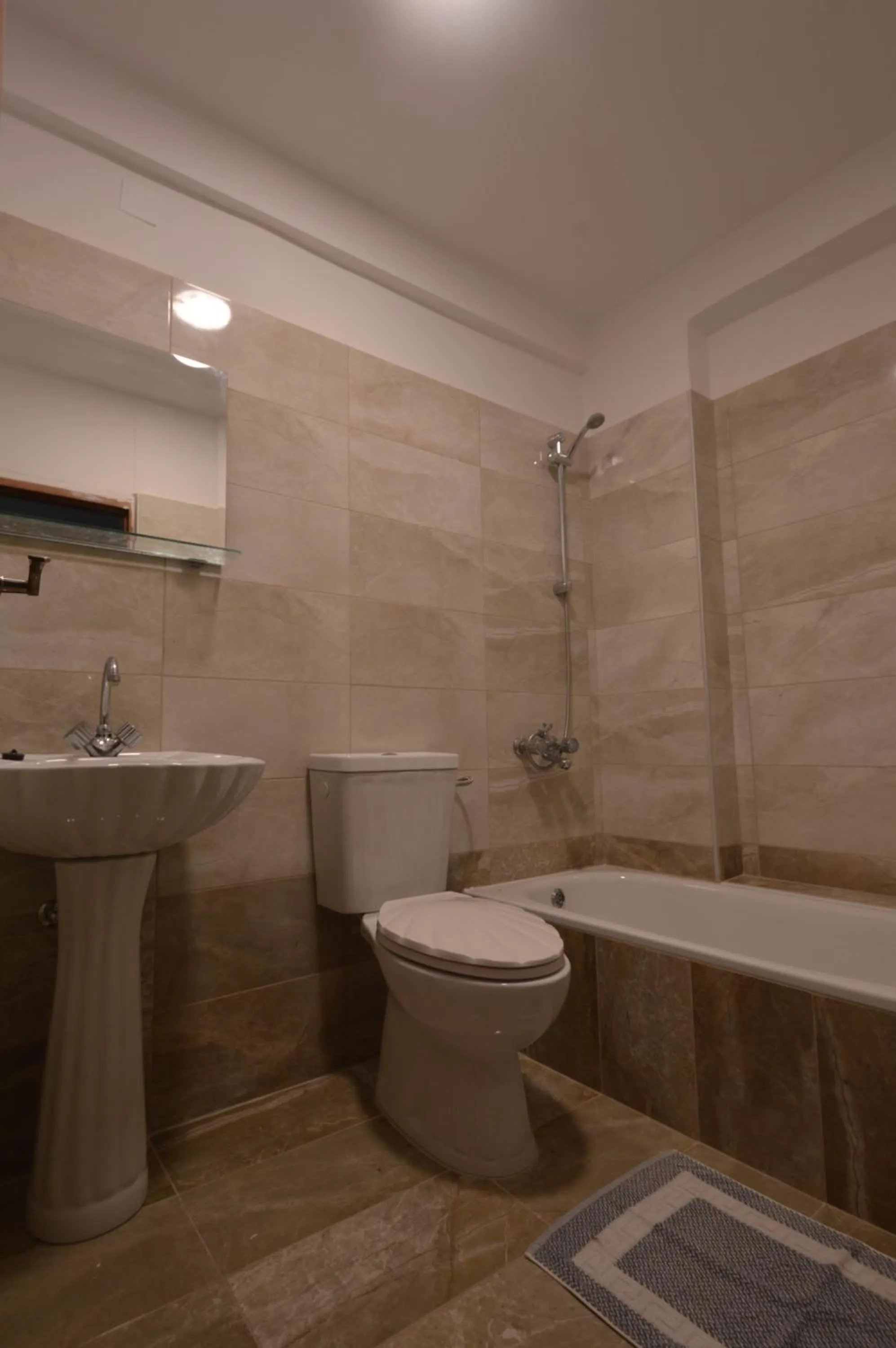 Bathroom in Sotirakis Hotel