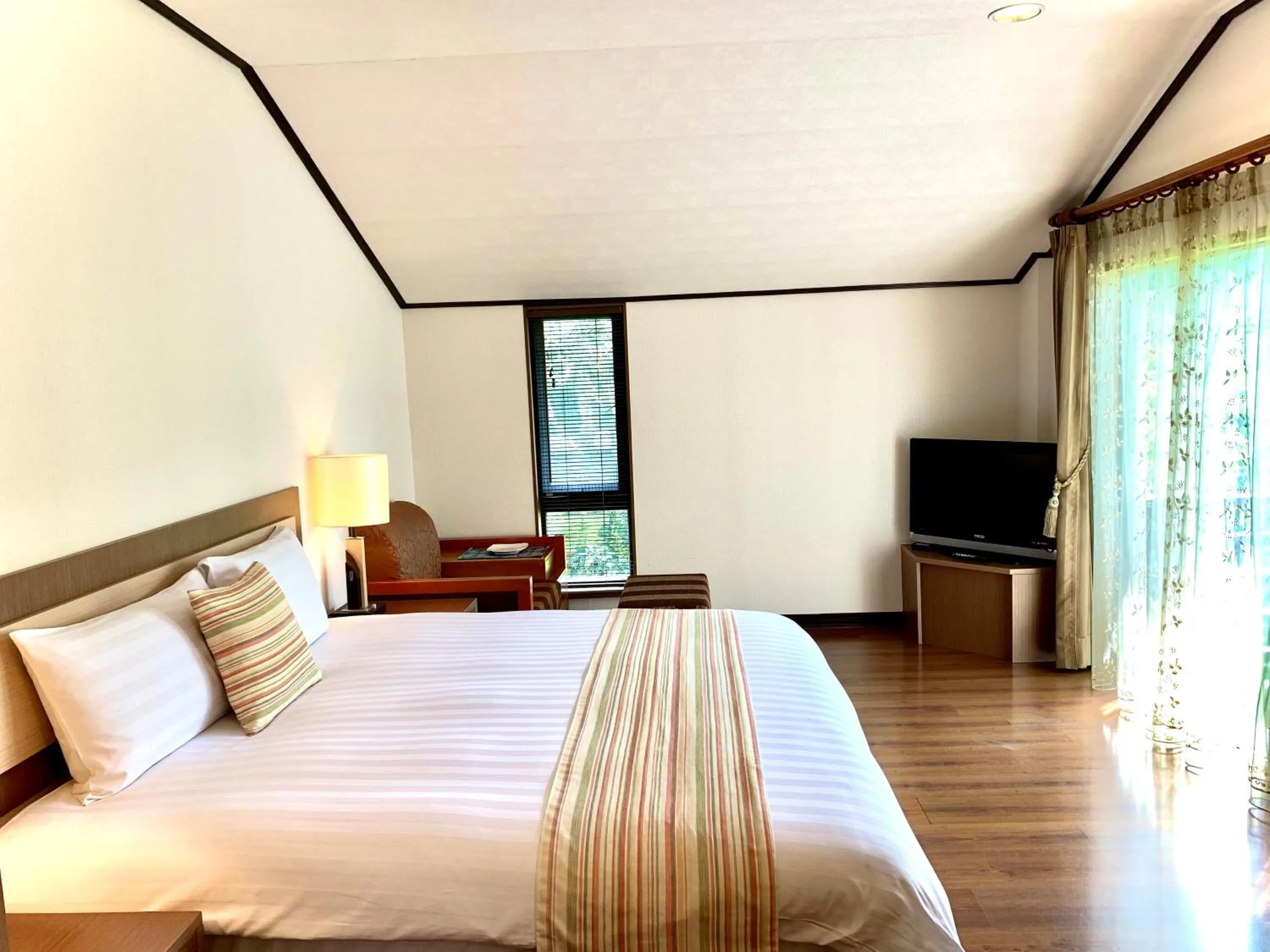 Photo of the whole room, Bed in Kanazawa House