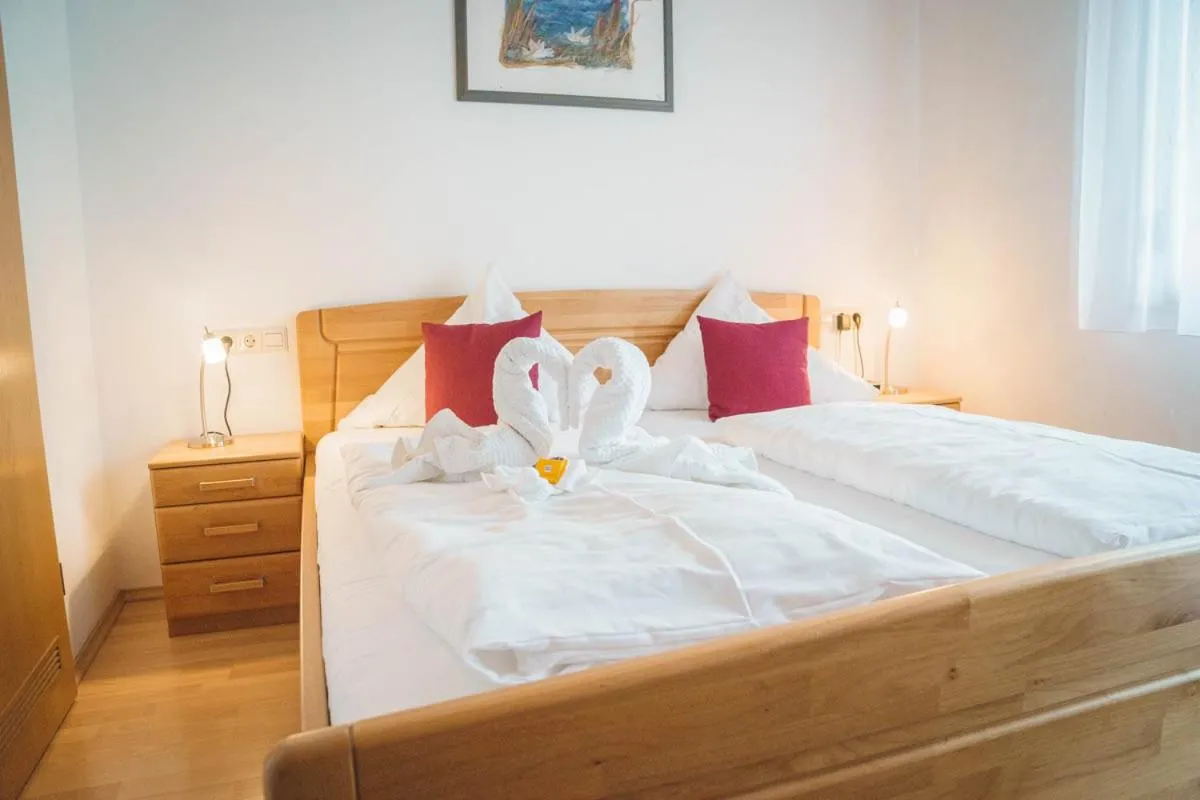 Bed in Strandpension Mäder