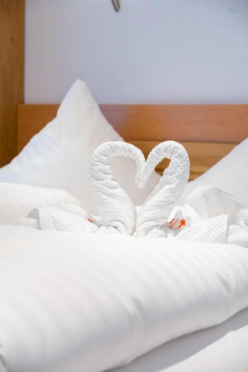 Bed in Strandpension Mäder