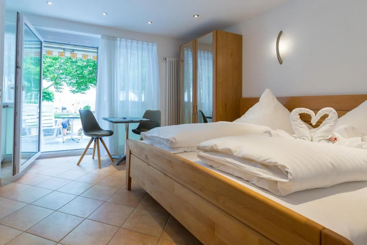 Bed in Strandpension Mäder