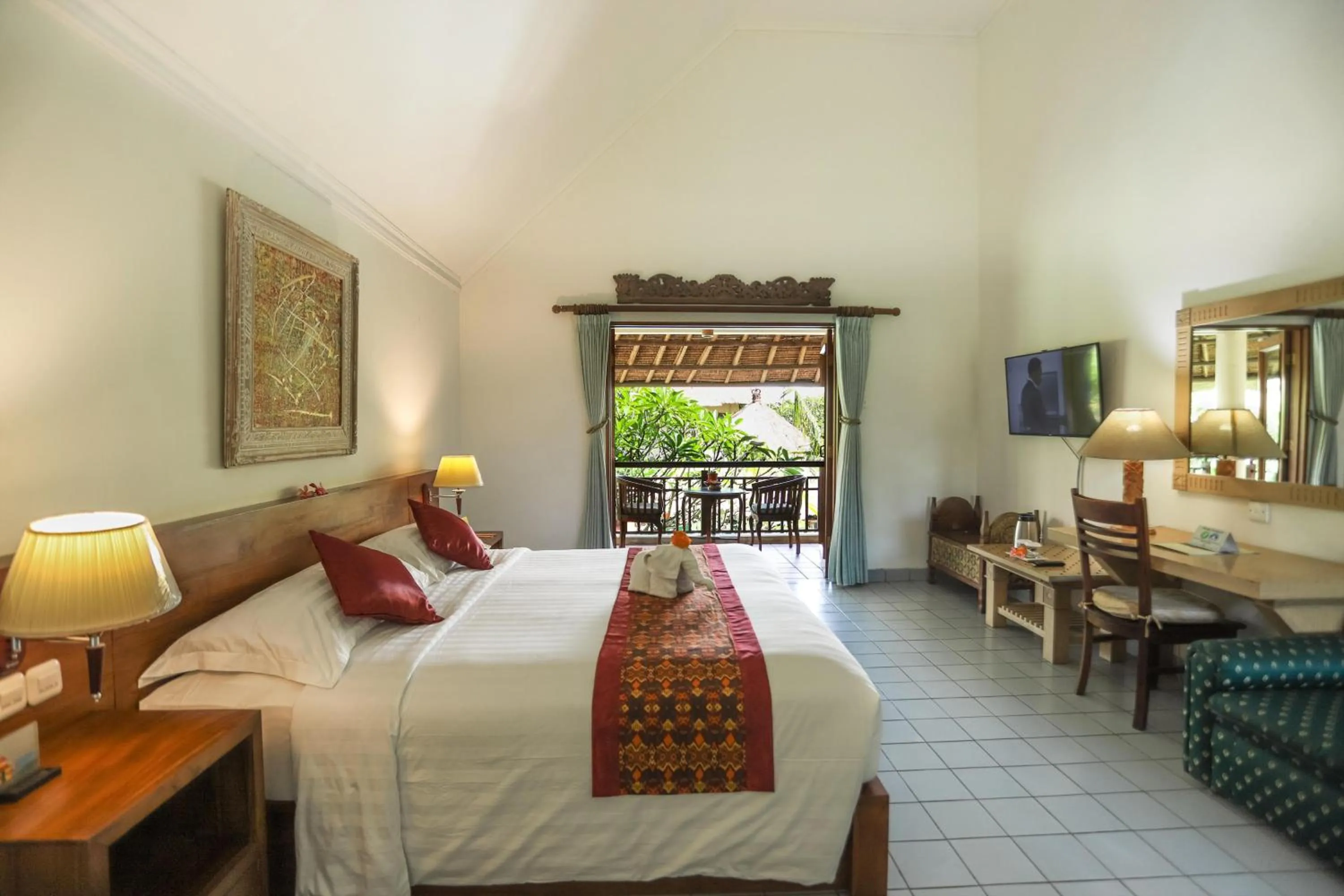 TV and multimedia, Bed in Sativa Sanur Cottages