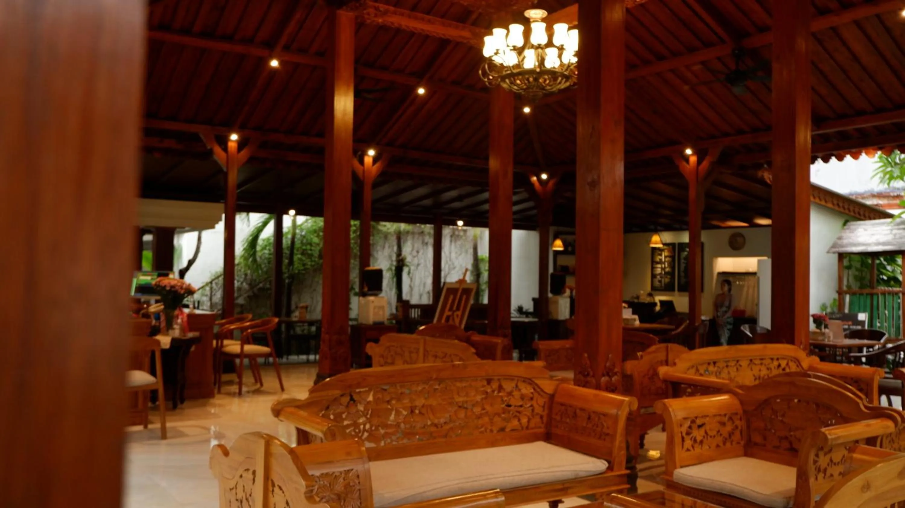 Restaurant/places to eat in Swastika Bungalows