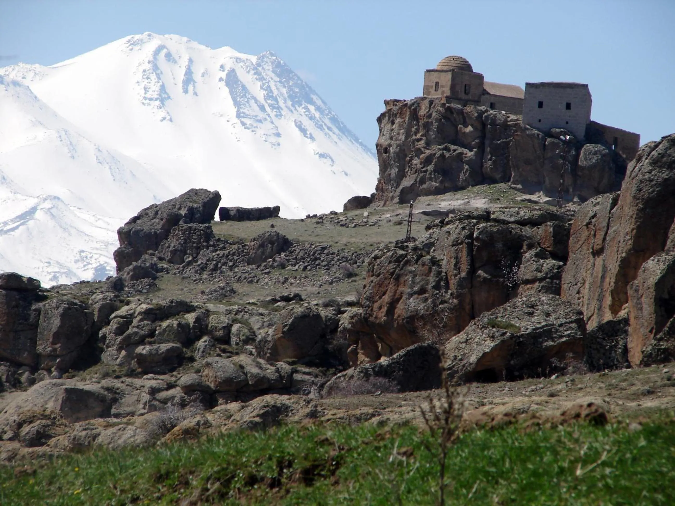 Nearby landmark in Karamanli Konagi