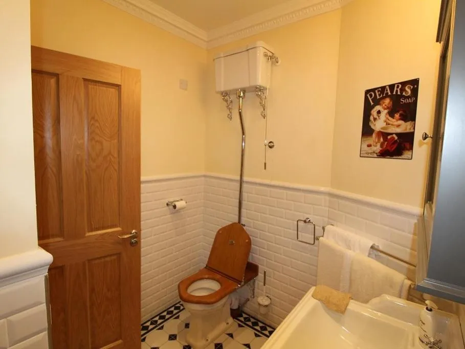 Bathroom in The Post House