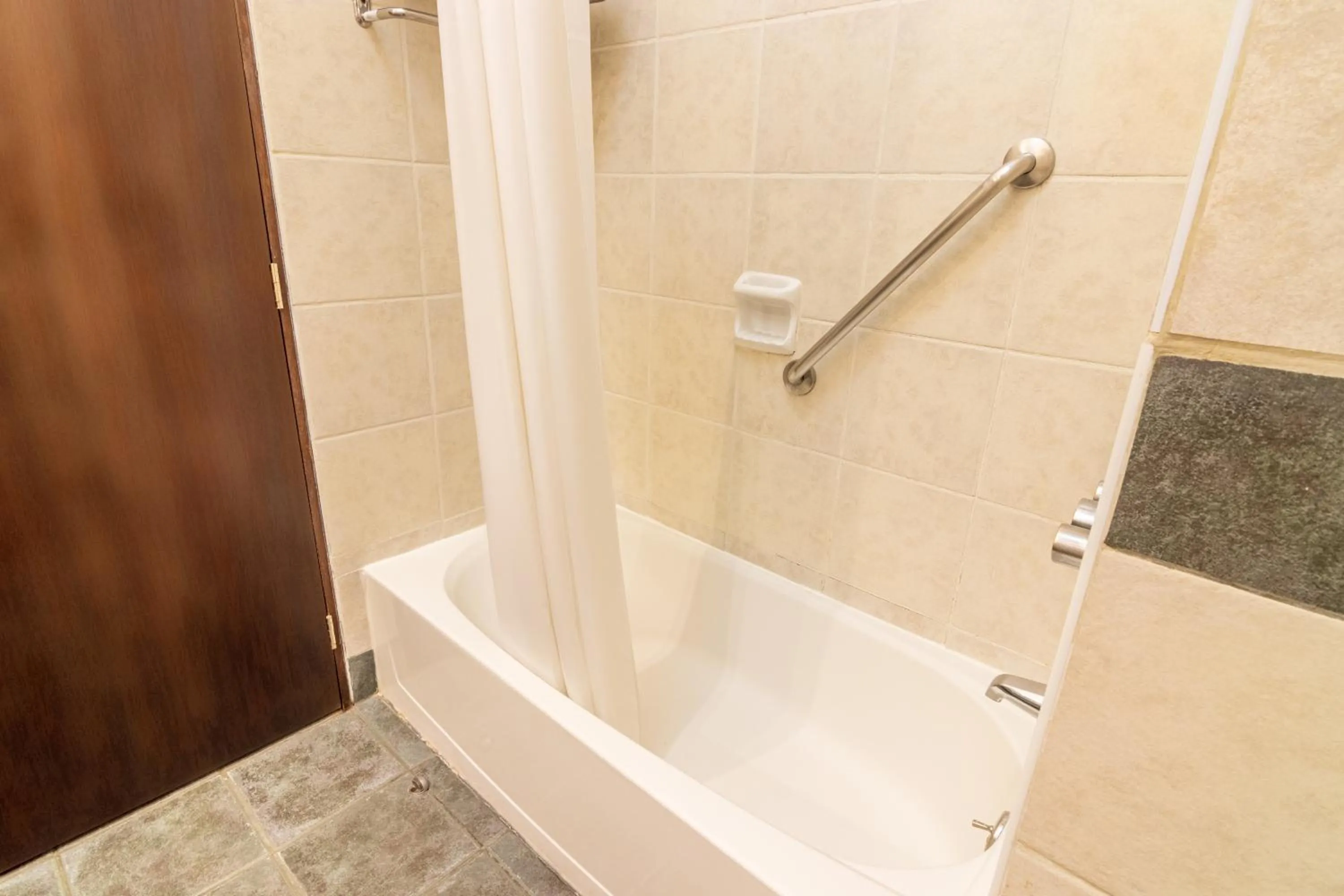 Shower in Sonesta Posadas del Inca Puno