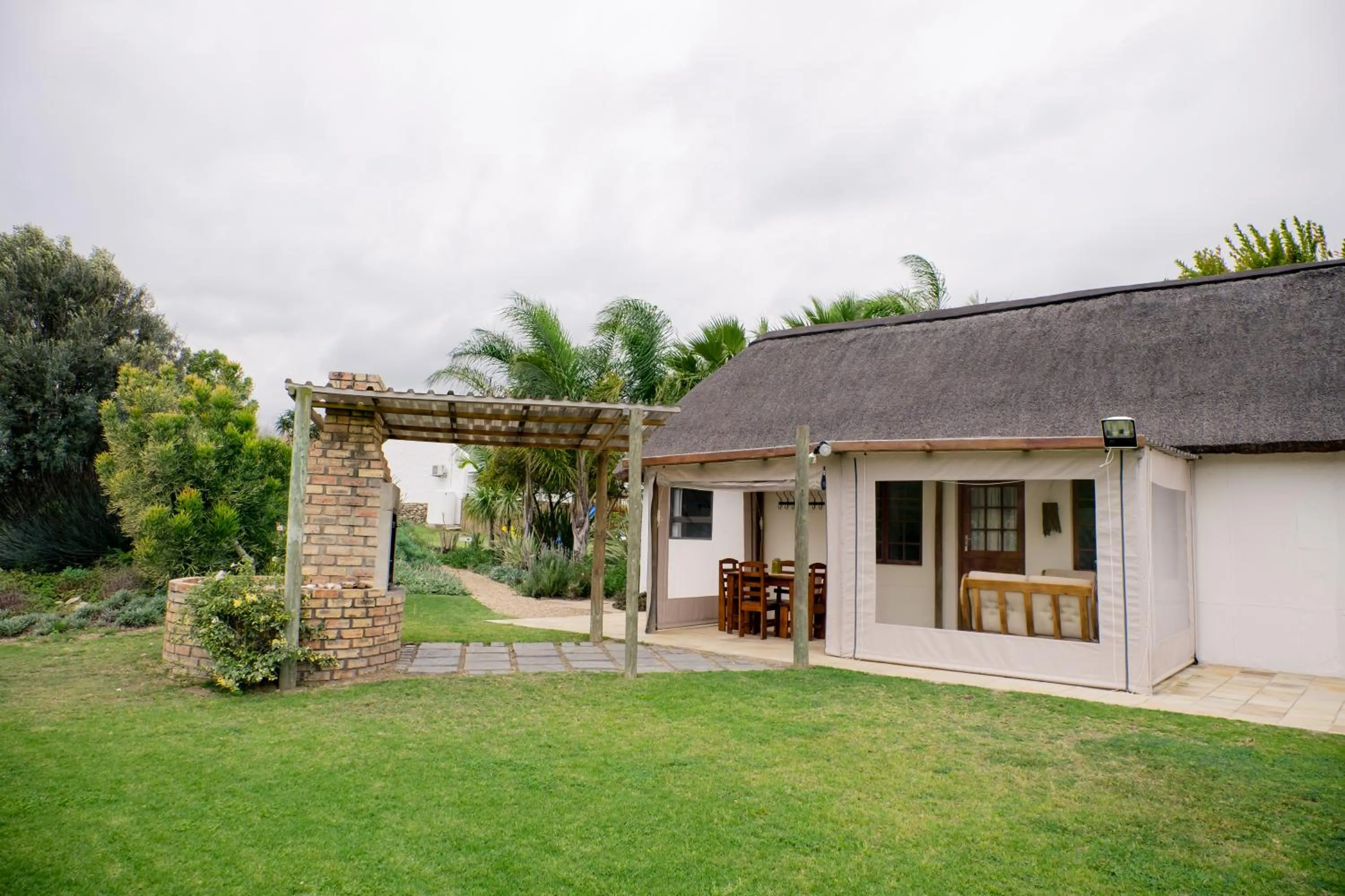 Photo of the whole room in De Old Drift Guest Farm