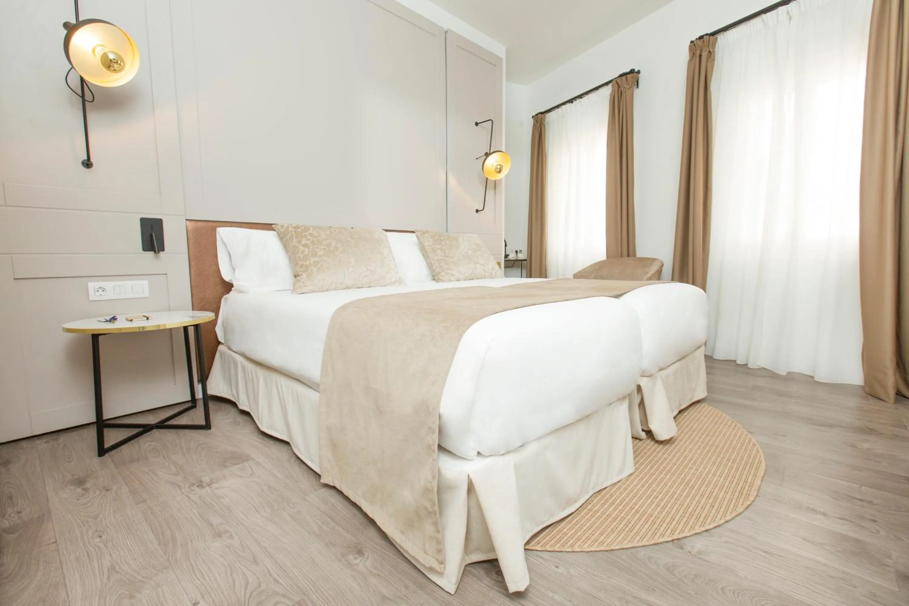 Bedroom, Bed in ICON Rosetó