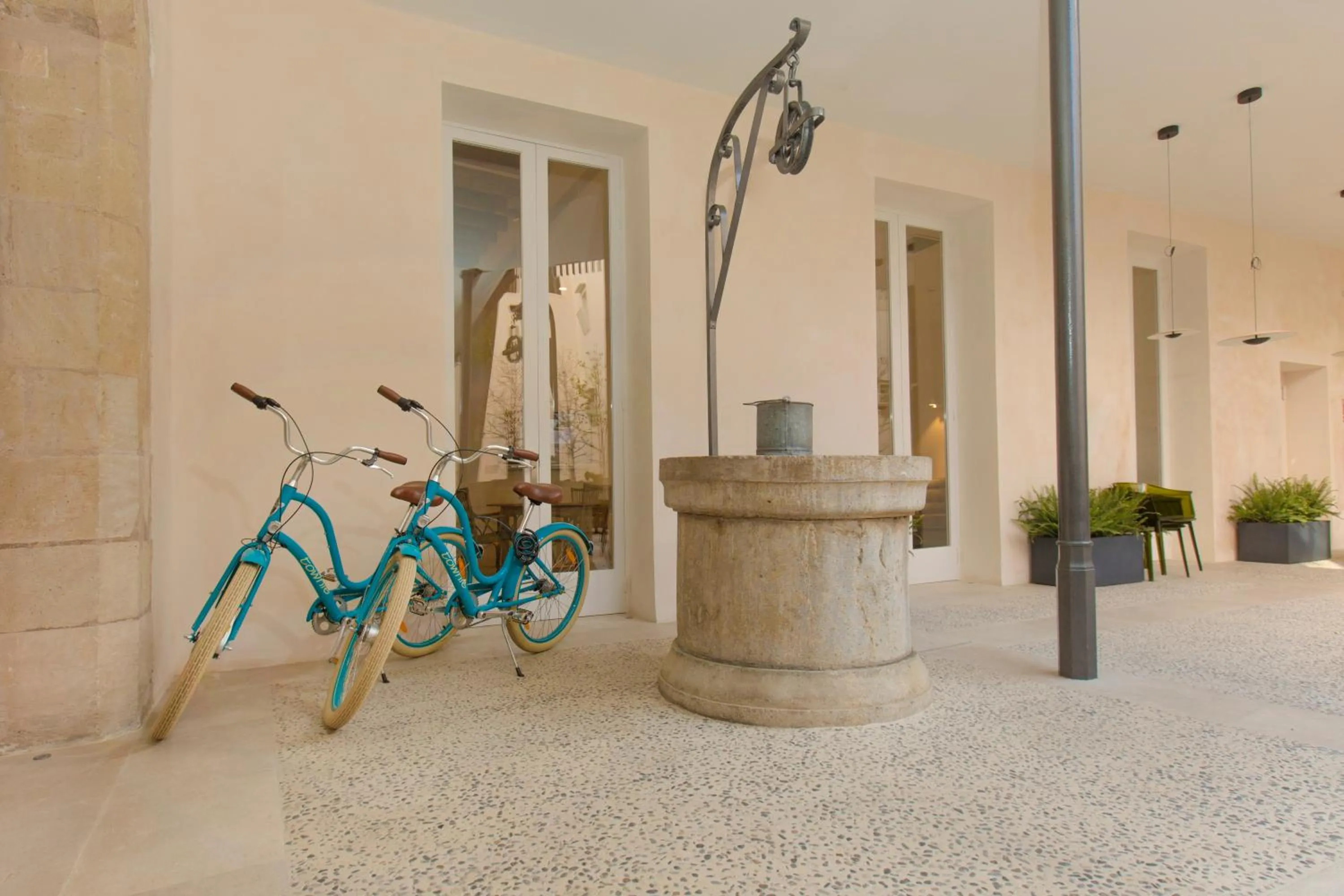 Patio in ICON Rosetó