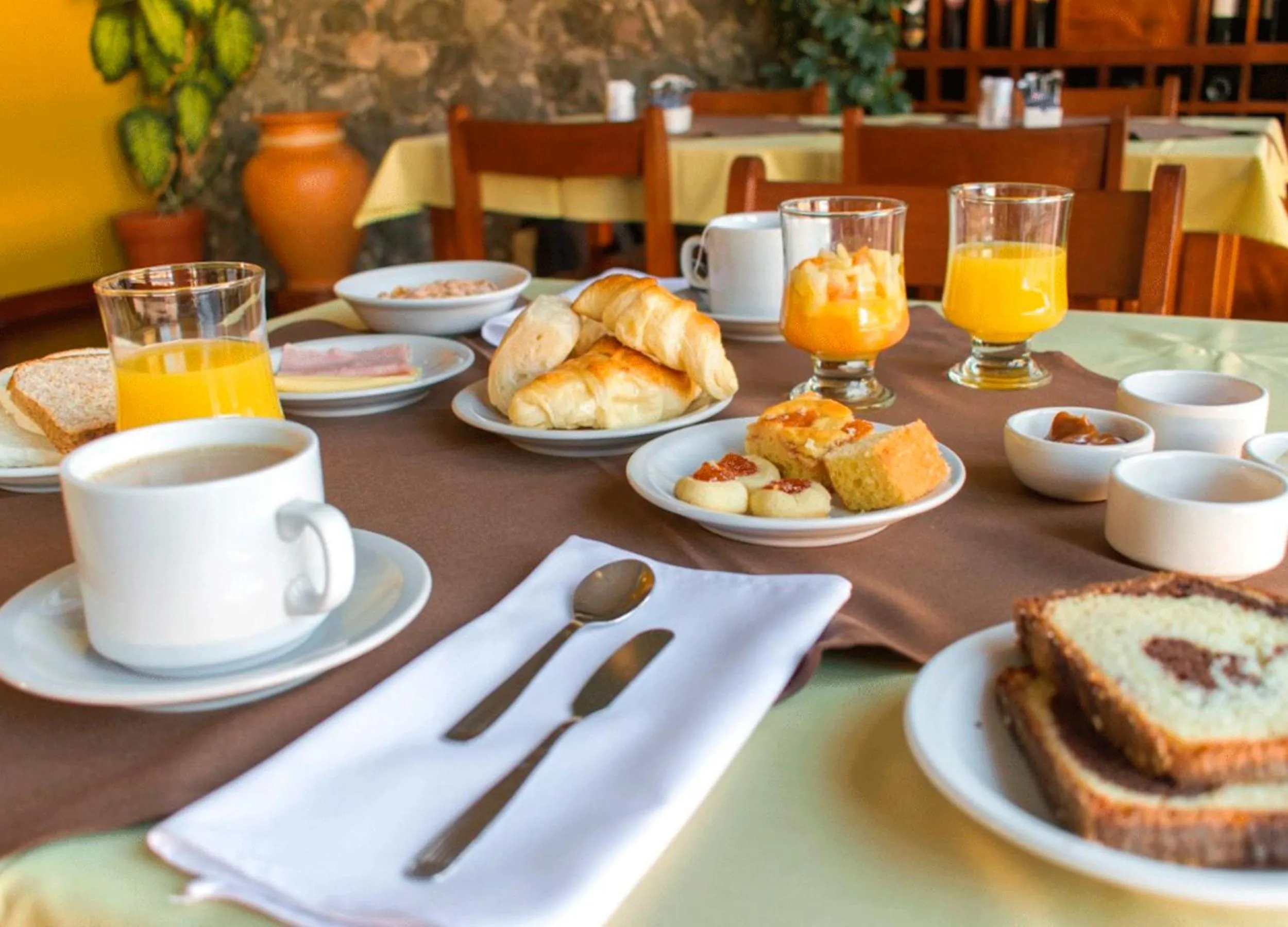 Buffet breakfast in Hotel Los Sauces