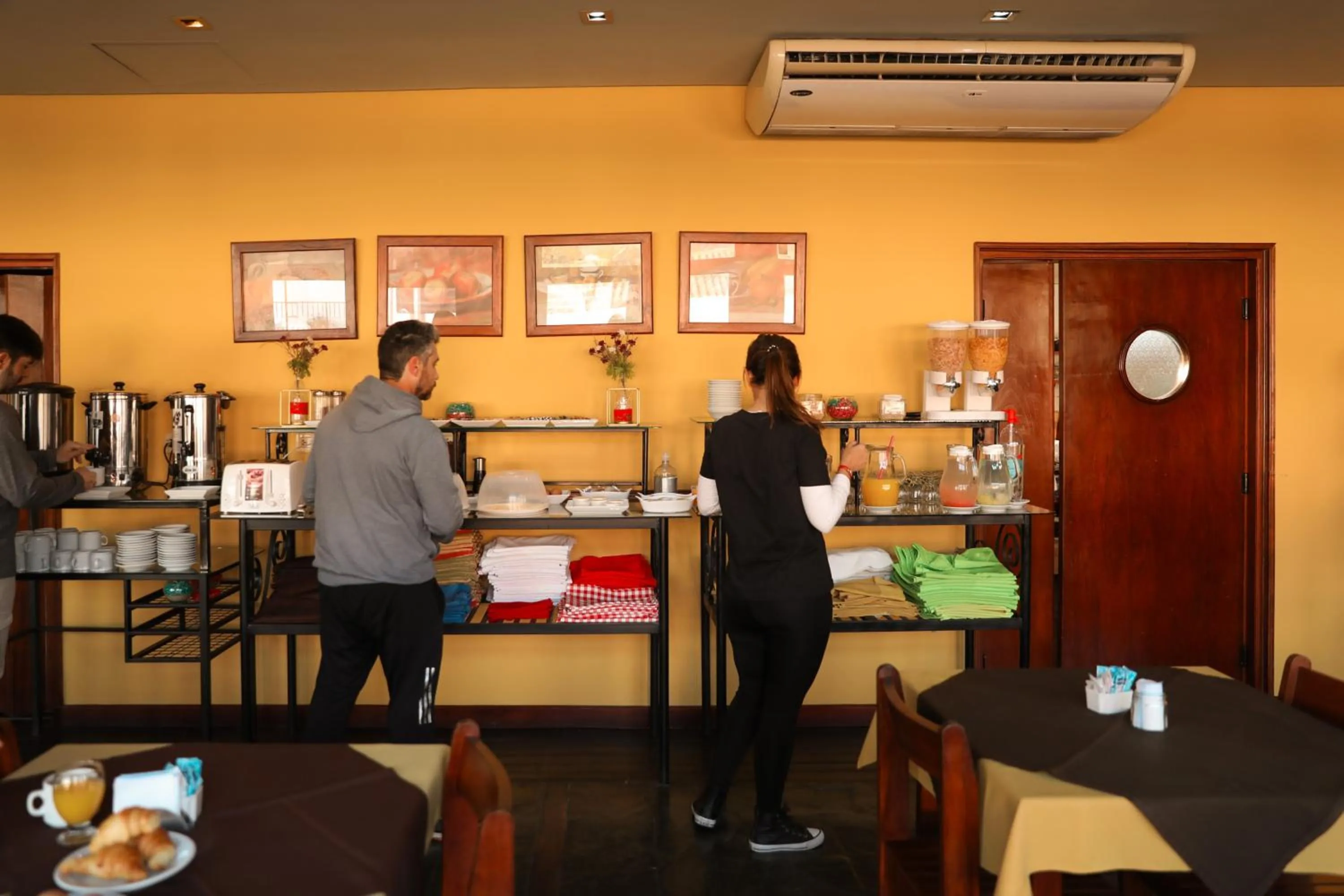 Buffet breakfast in Hotel Los Sauces