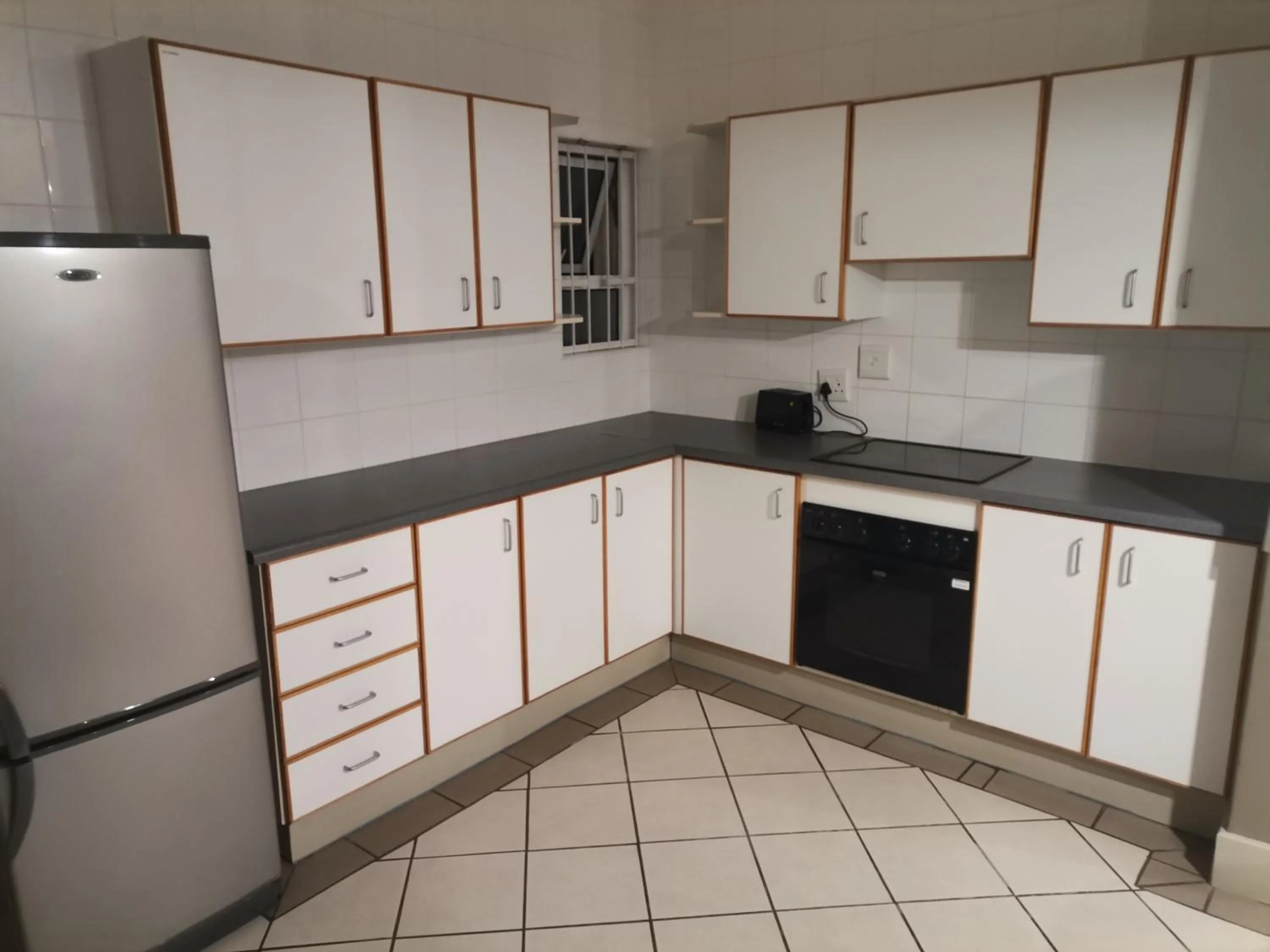 Communal kitchen, Kitchen/Kitchenette in Point Village Hotel and Self Catering