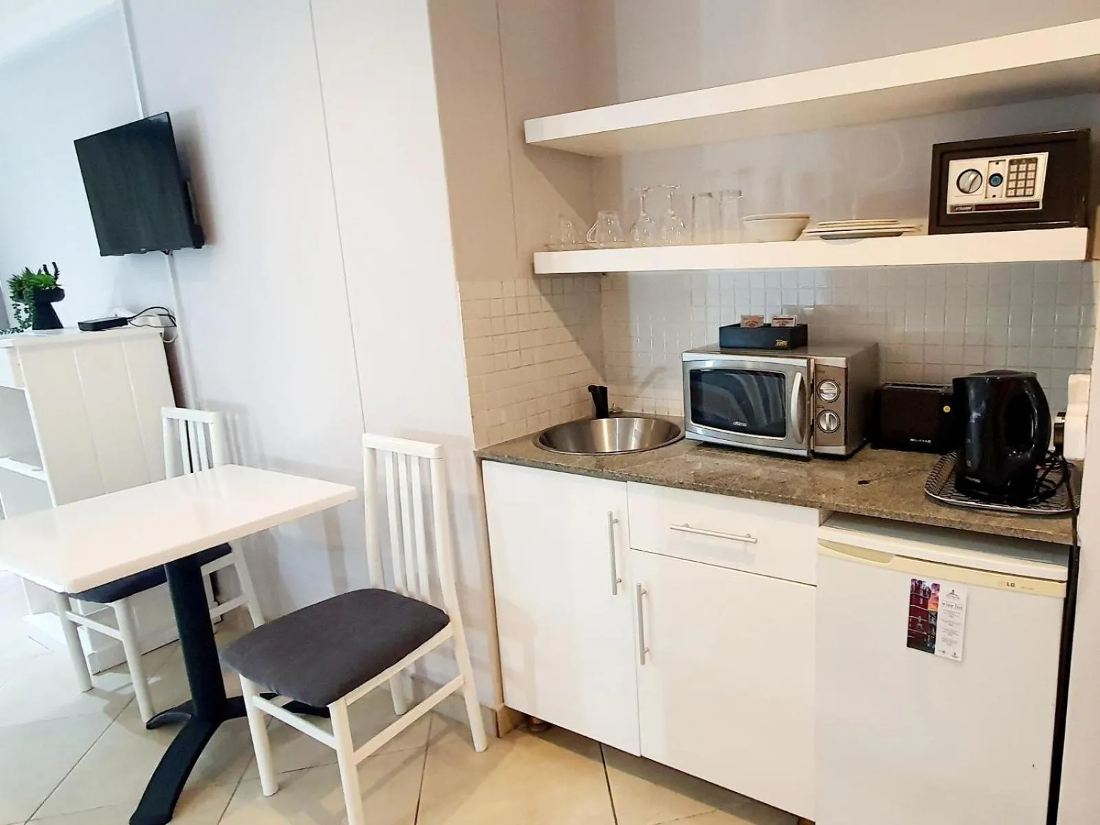 Kitchen or kitchenette in Point Village Hotel and Self Catering
