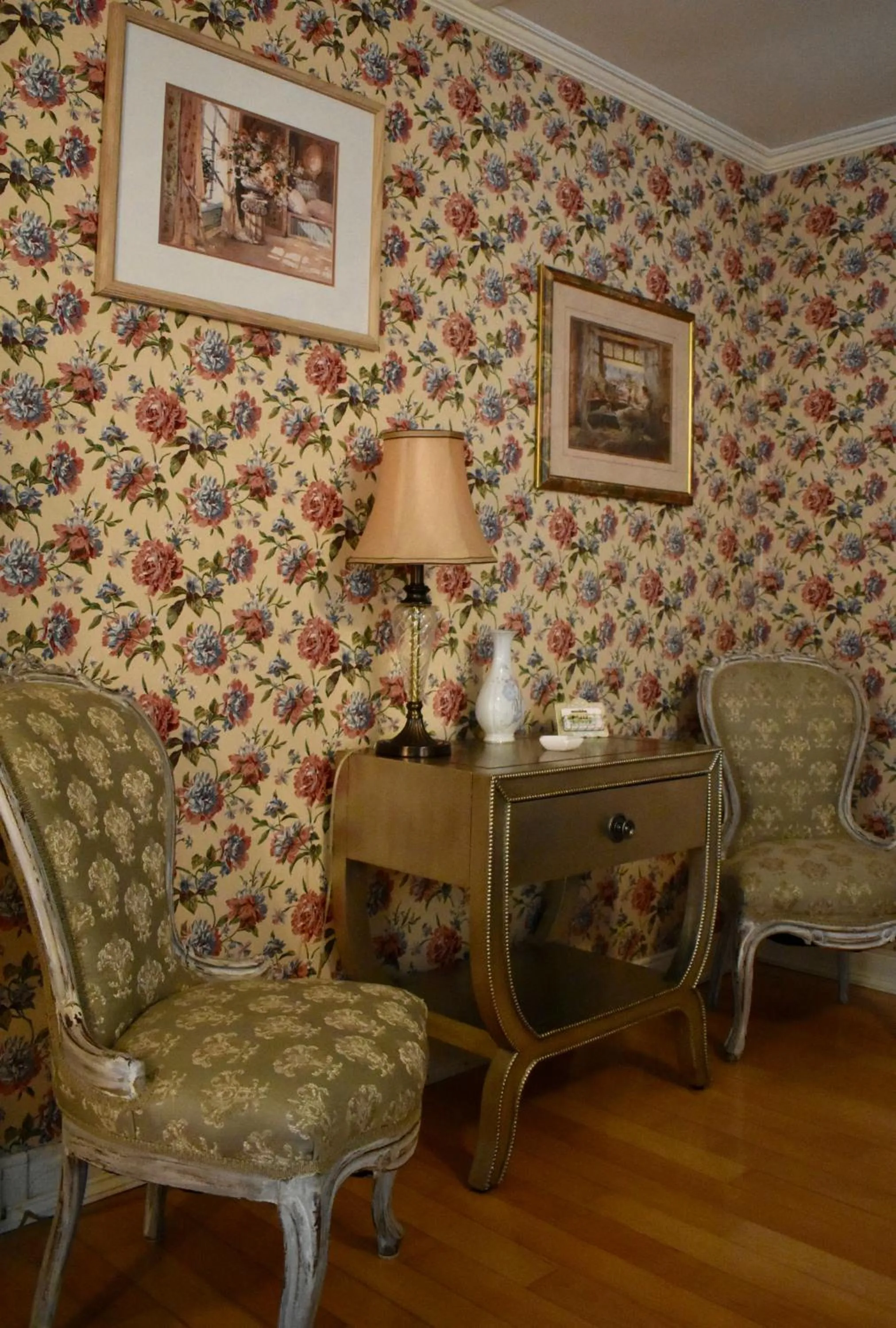 Harbour House Inn B&B