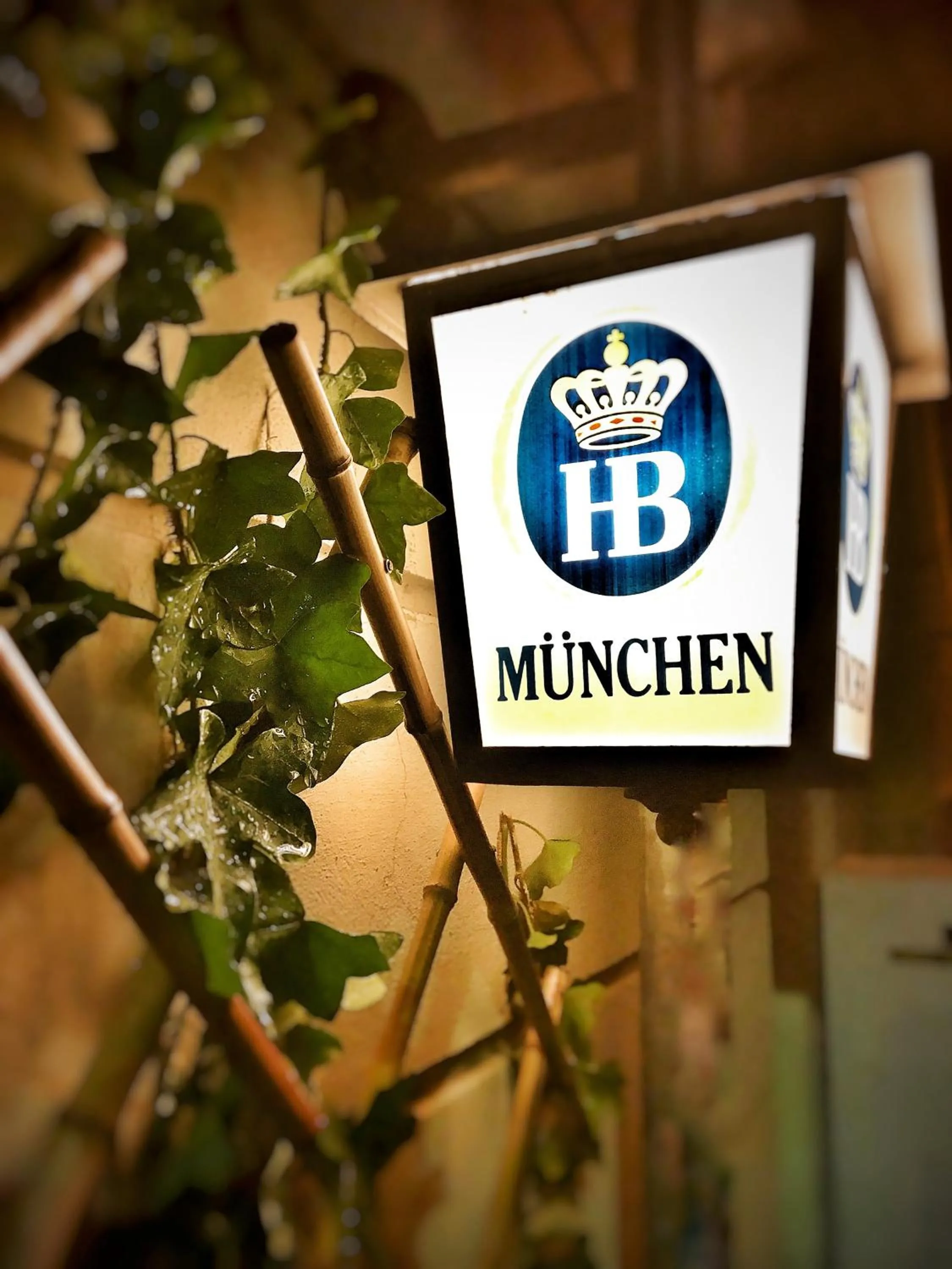 Restaurant/places to eat in La Taverna del Metallo Rooms