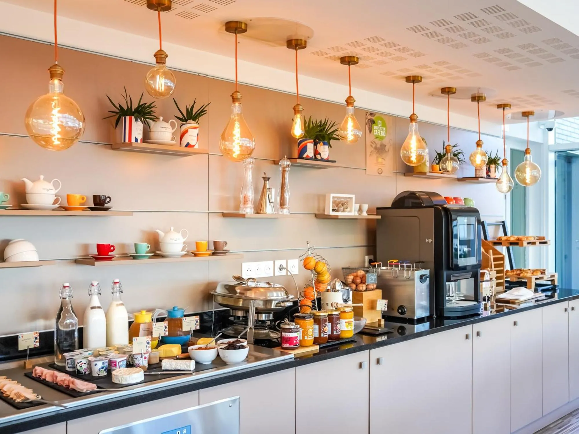 Breakfast in Séjours & Affaires Paris-Vitry