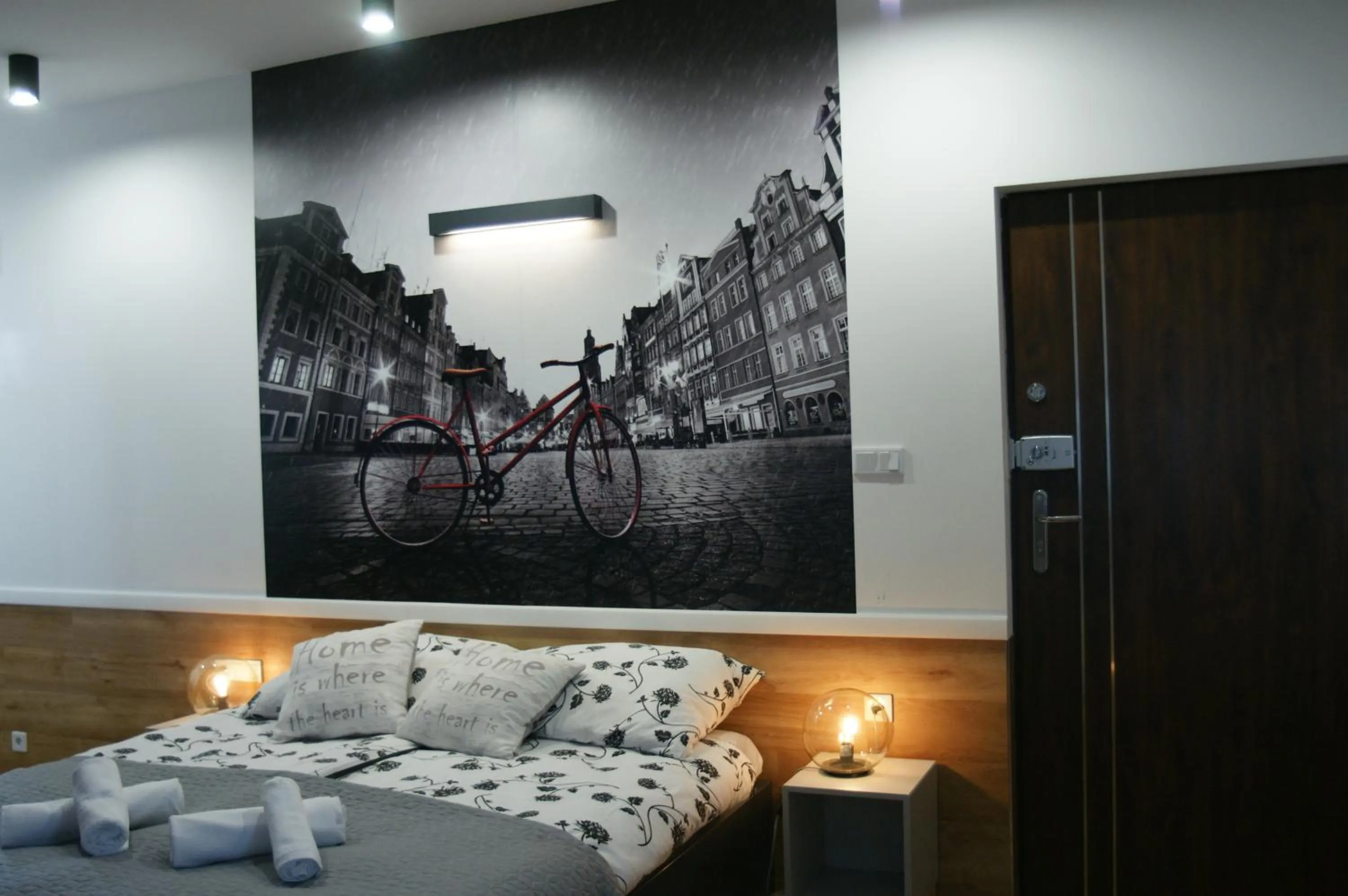 Bed in Q Apartamenty