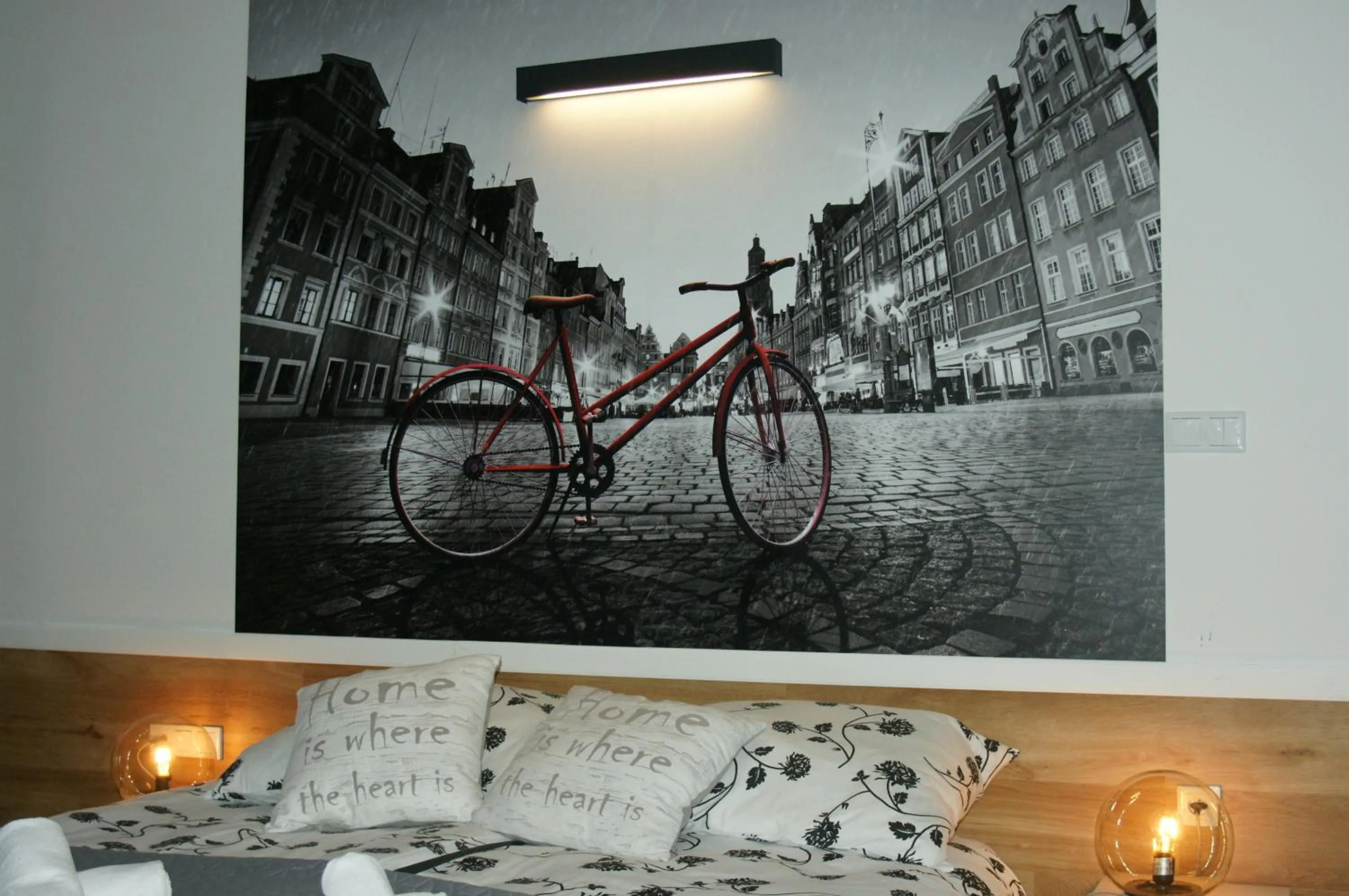 Decorative detail in Q Apartamenty