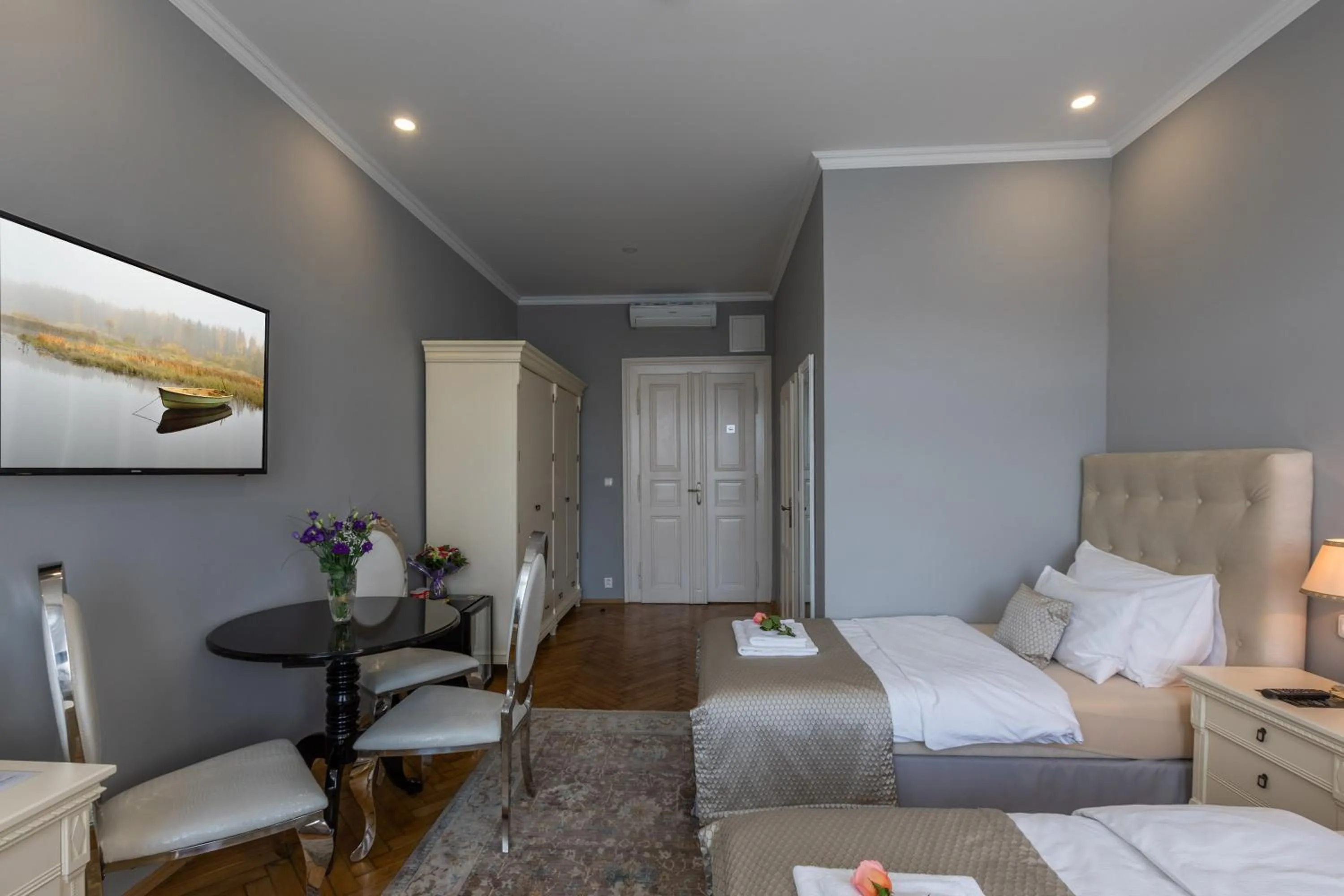 Bed in SlaBur Residence