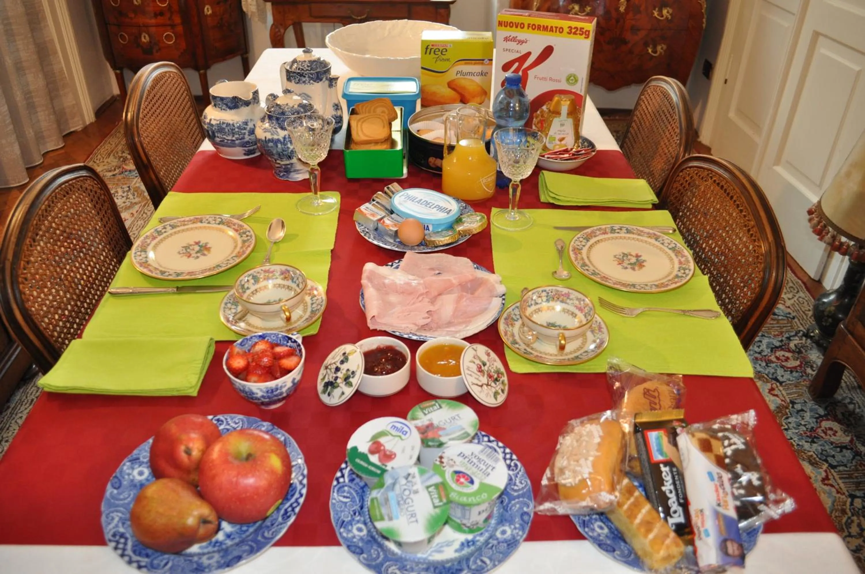 Continental breakfast in UNICA nel cuore storico di Trieste