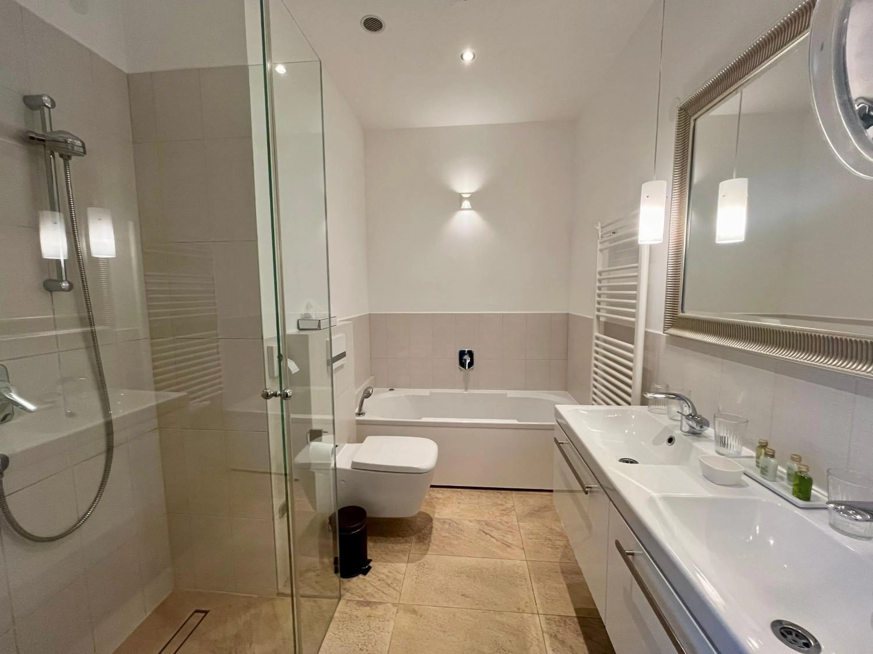 Shower in Schlosshotel Mailberg