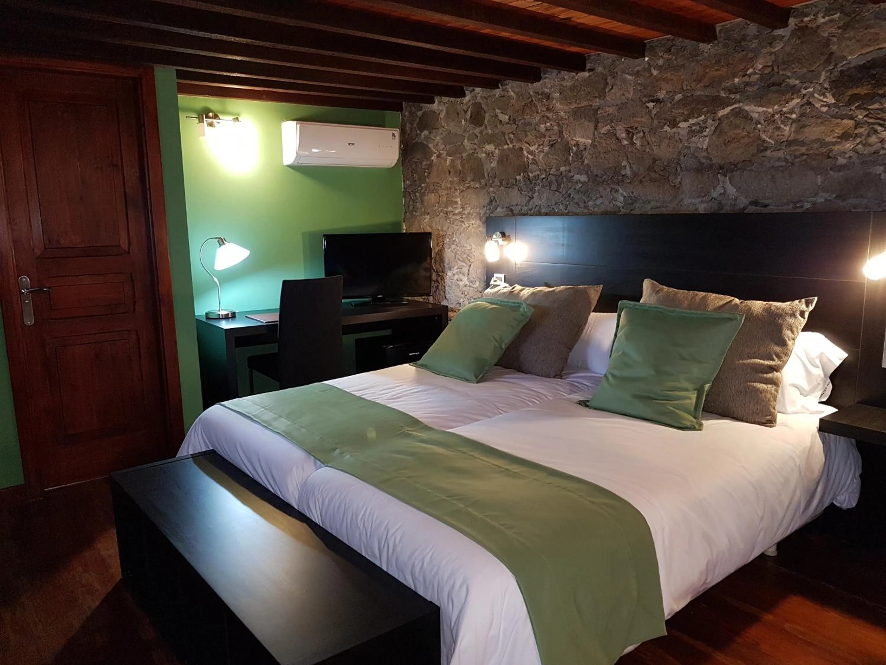 Bedroom, Bed in Hotel Emblemático Arucas