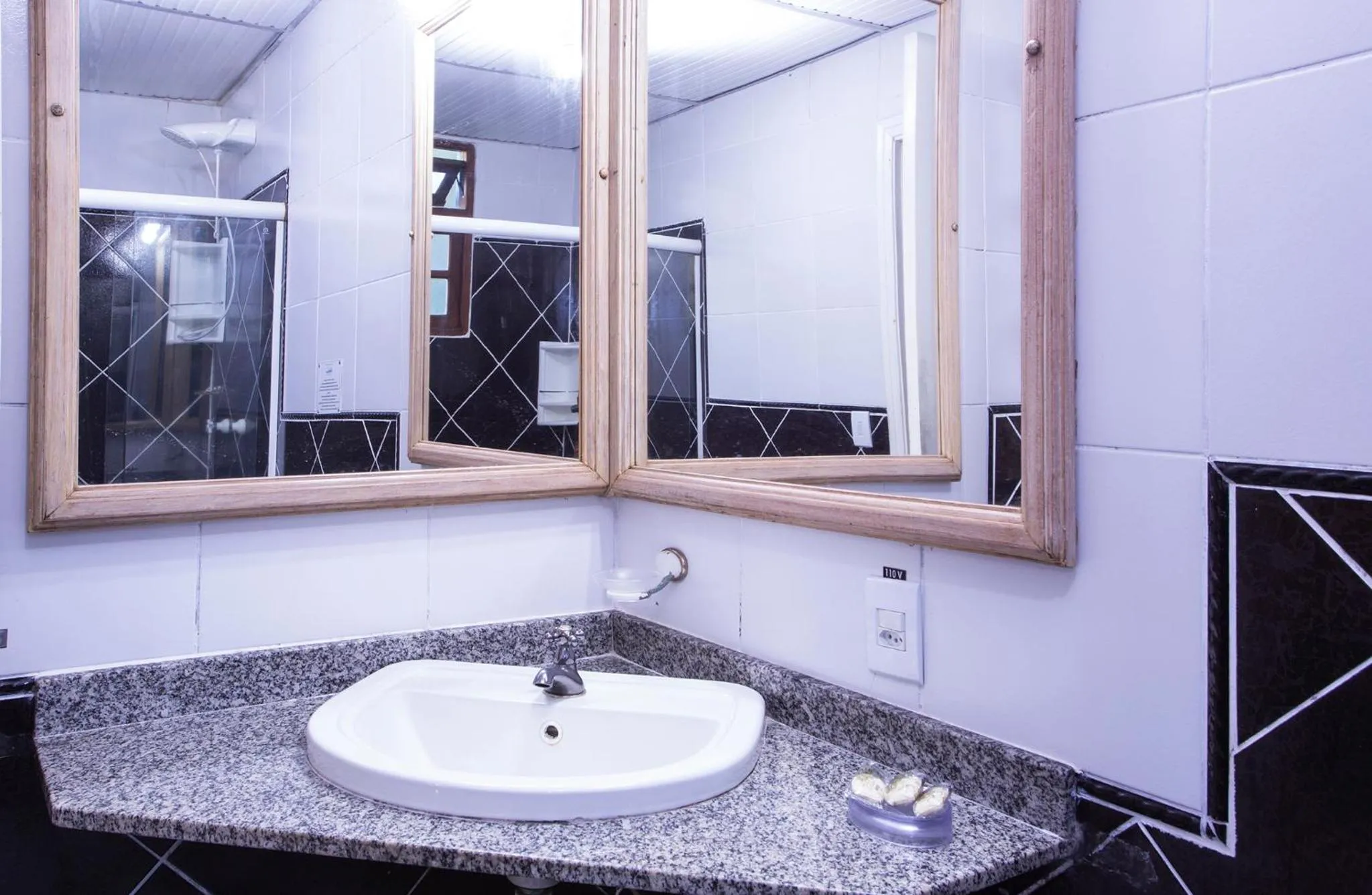 Bathroom in Hotel Alemão Beach de Ilhabela