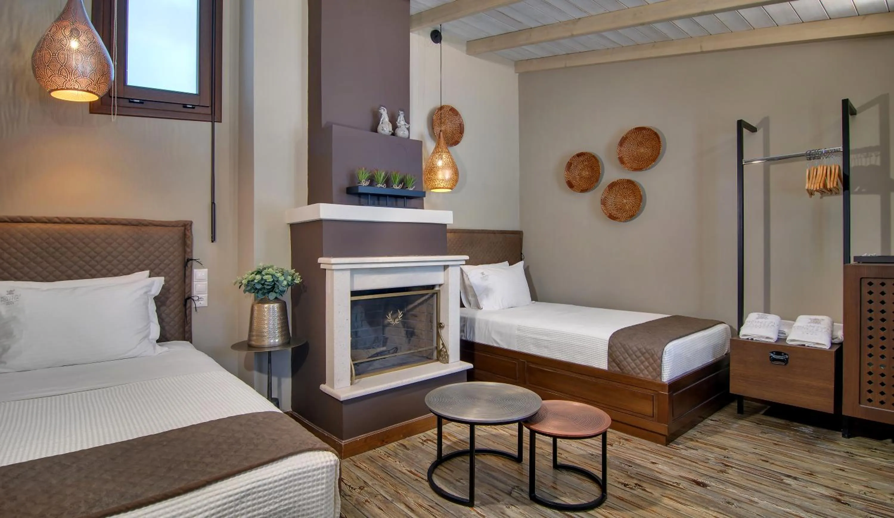 Photo of the whole room, Bed in Frontzu Politia