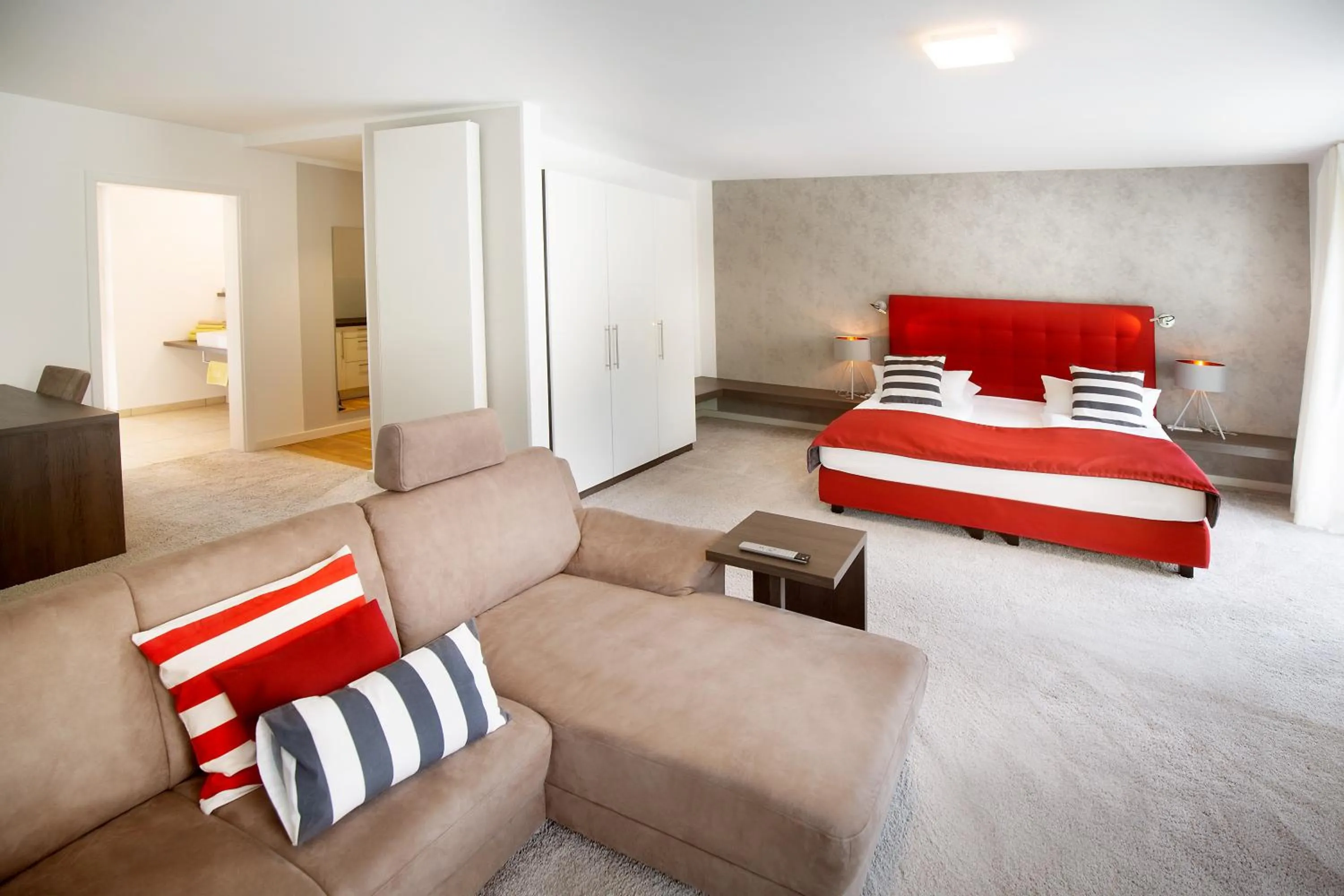 Living room, Bed in Boardinghouse by M&K