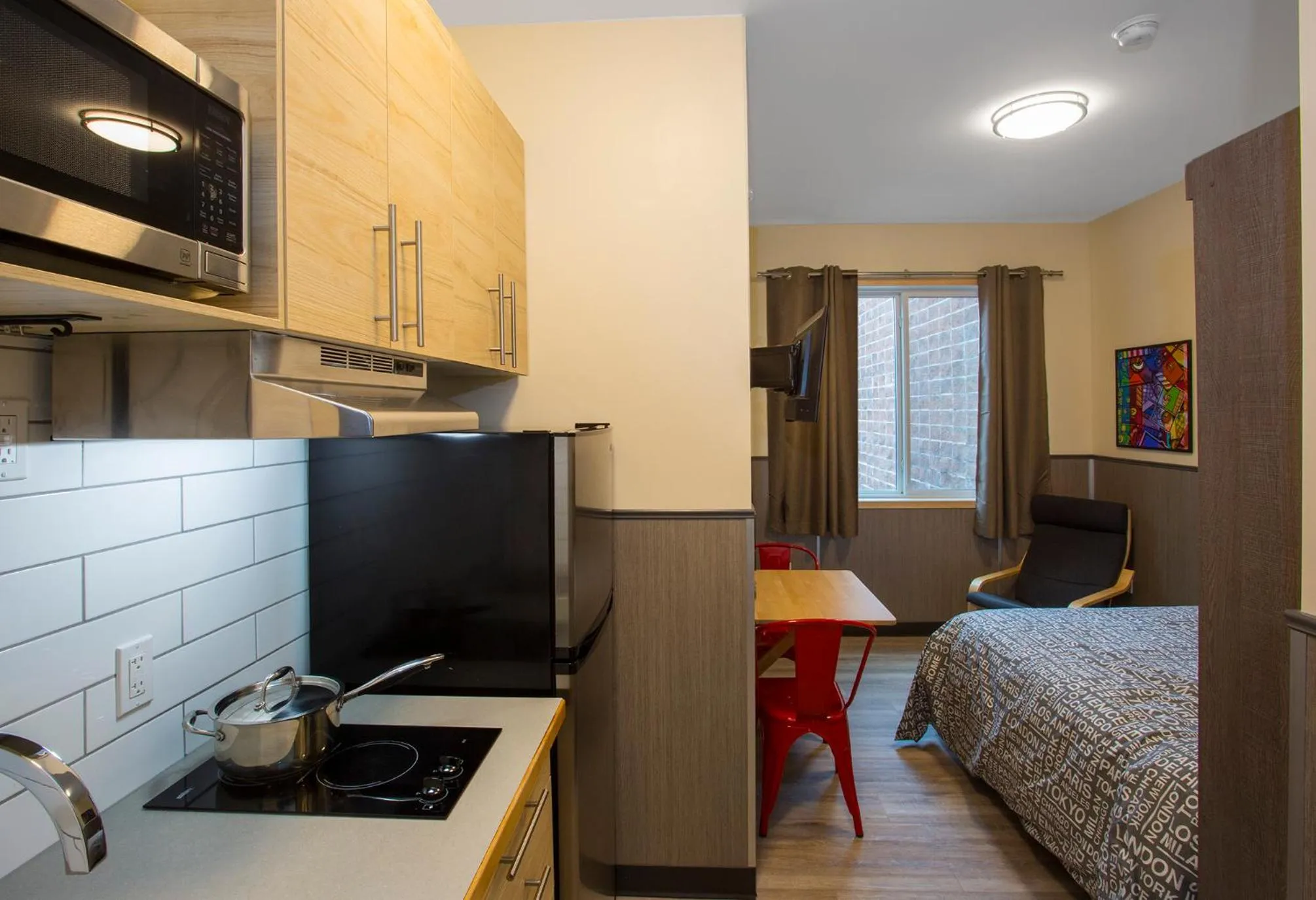 Bed in Jasper Downtown Hostel