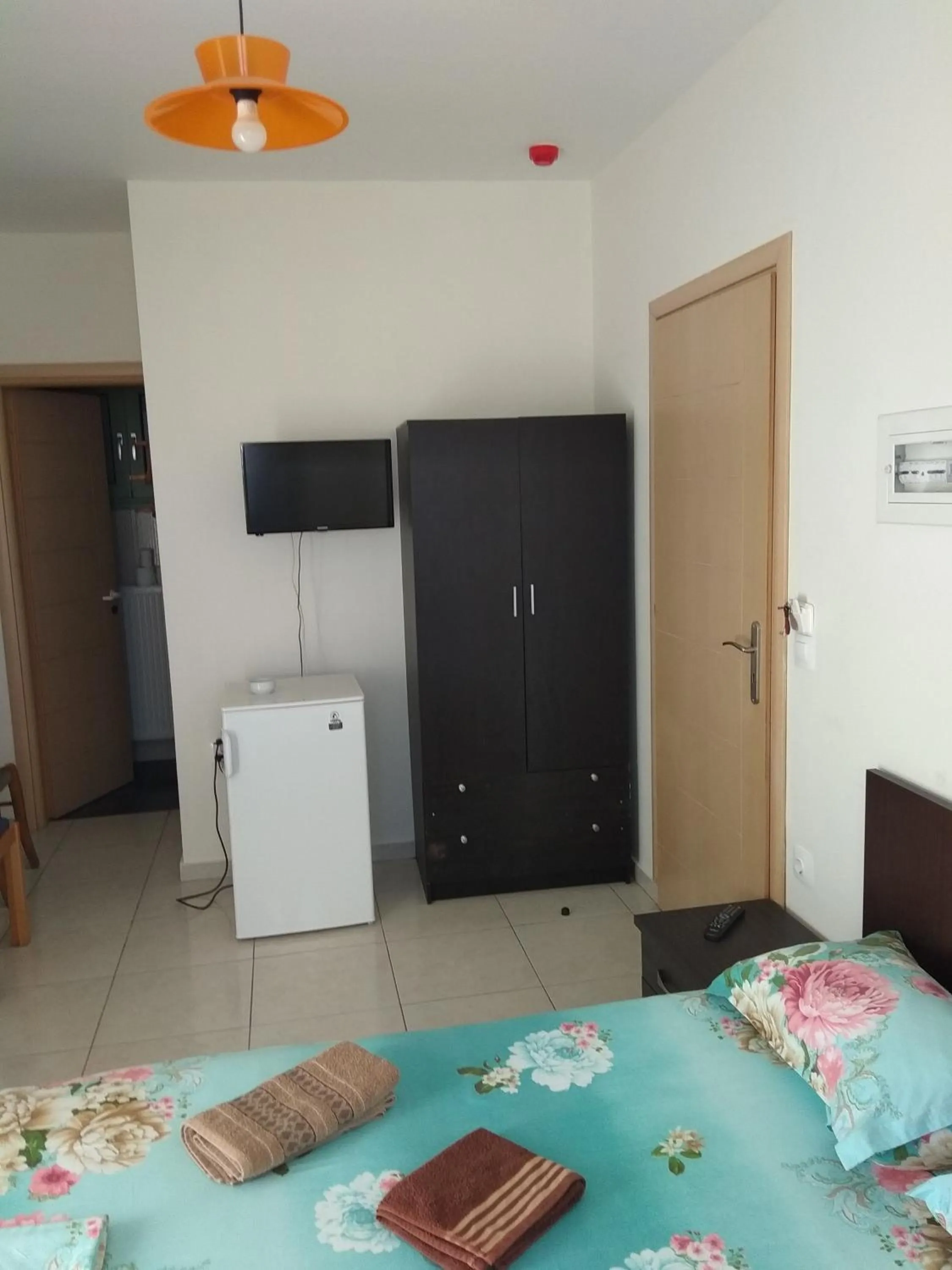 TV and multimedia, Bed in Pyrgos Sofokleous