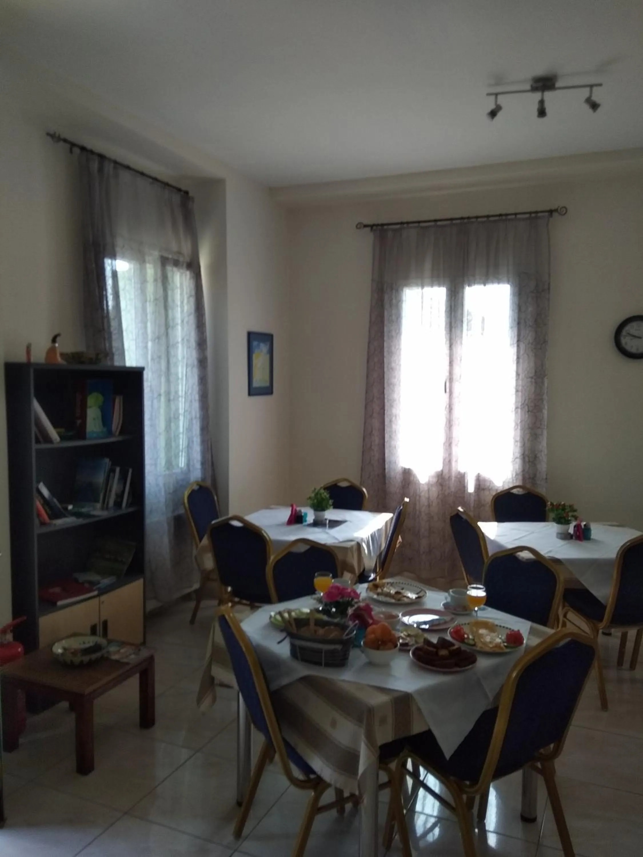 Dining area in Pyrgos Sofokleous