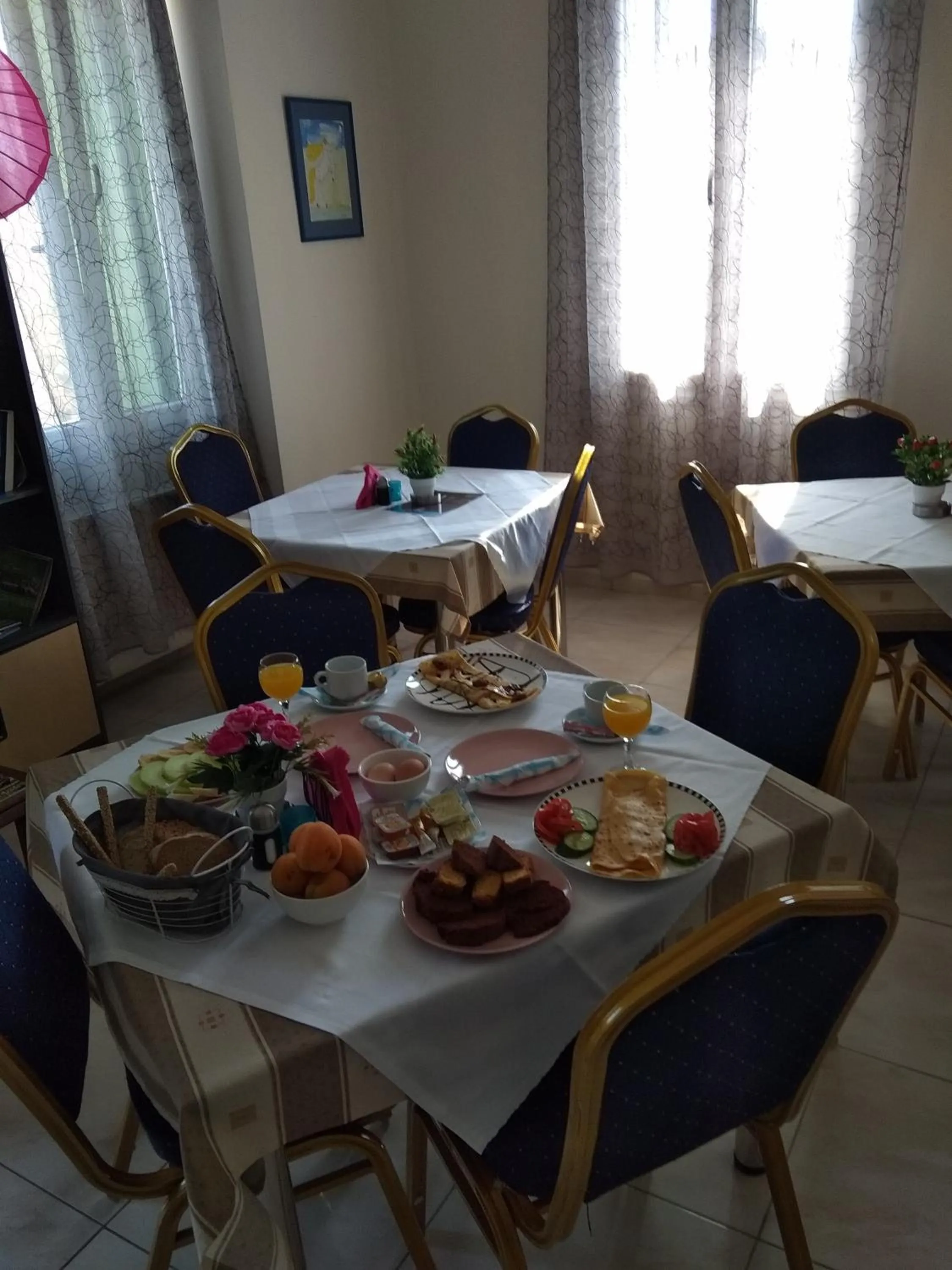 Dining area in Pyrgos Sofokleous