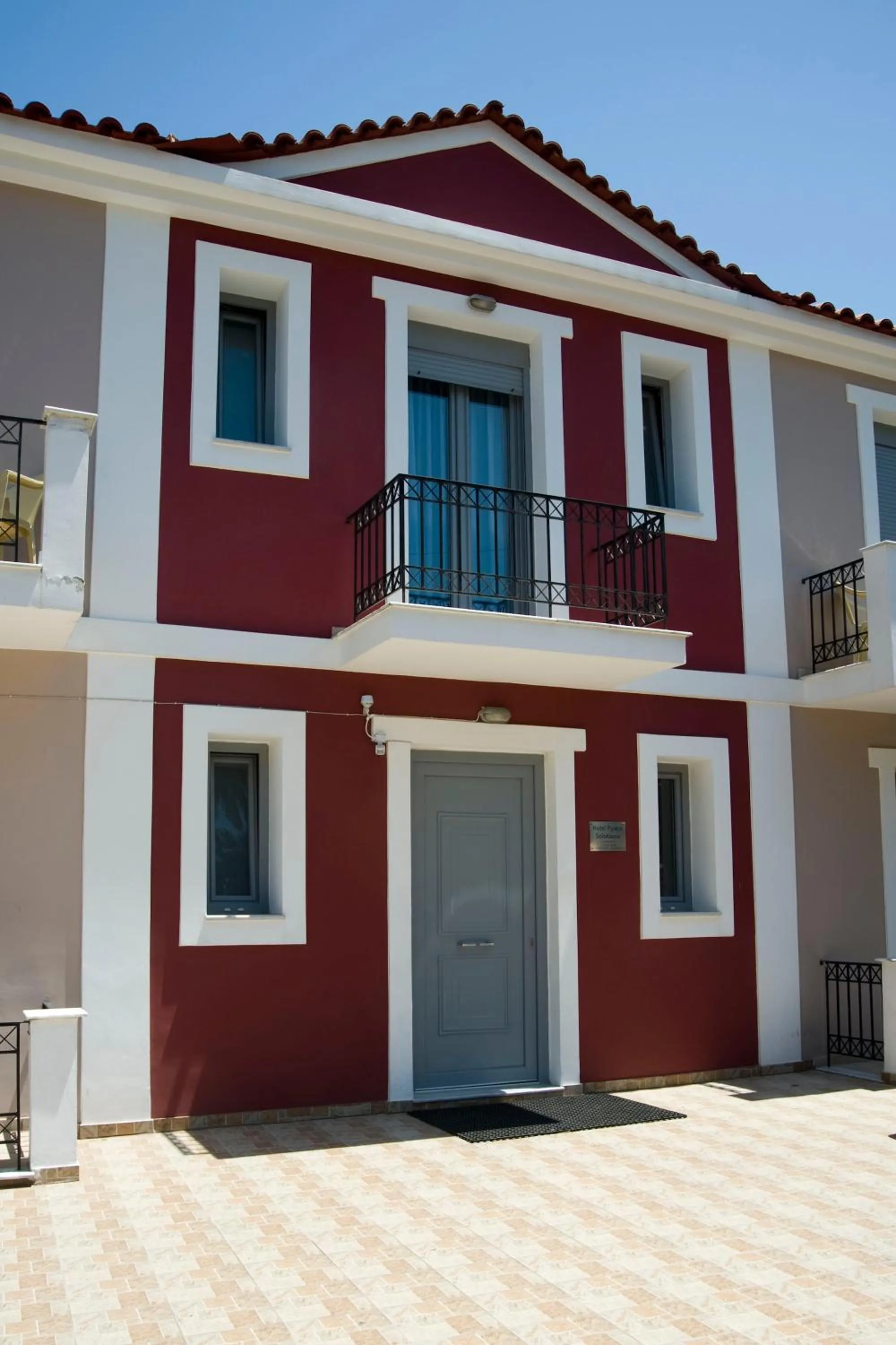 Property building in Pyrgos Sofokleous