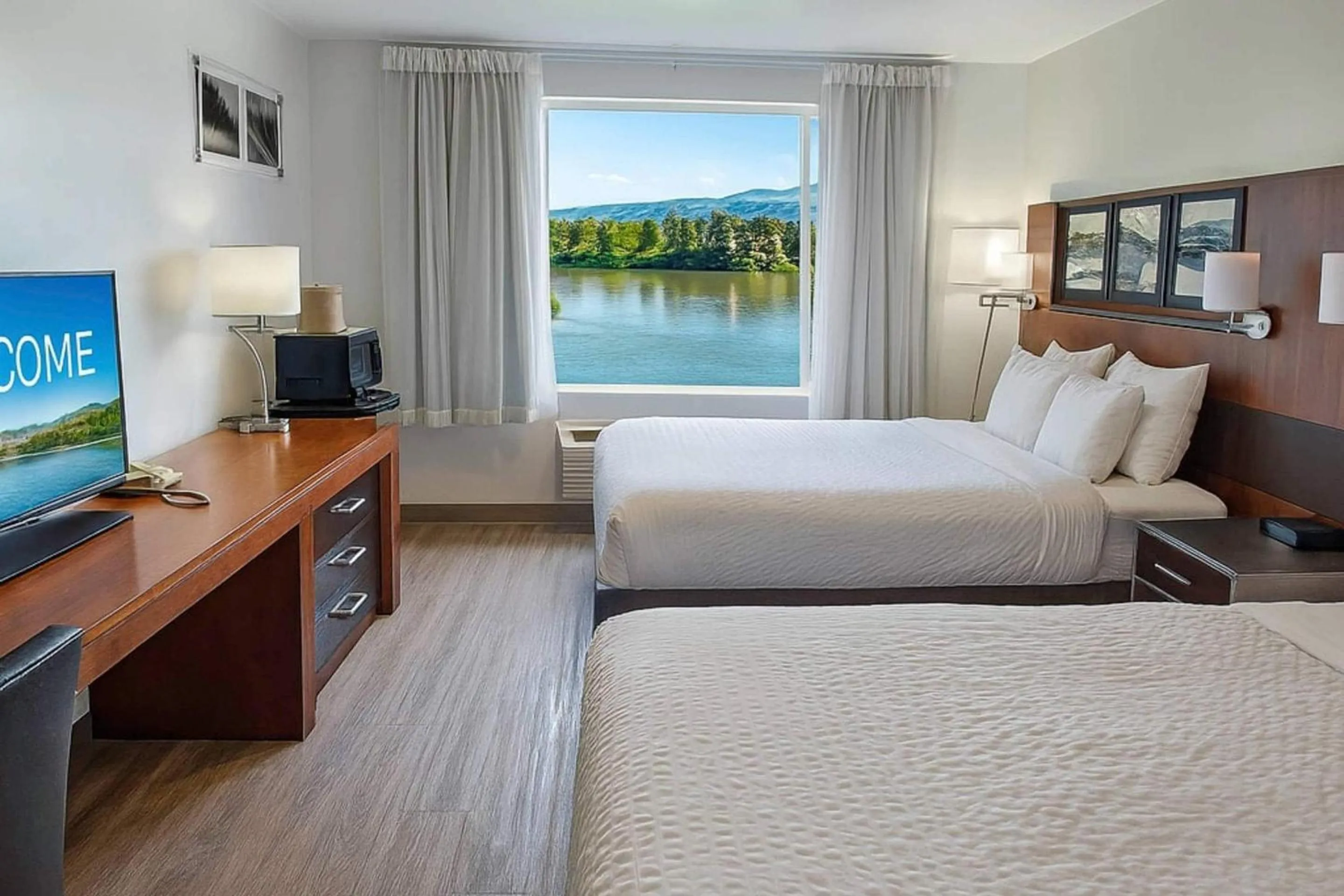 Bedroom, Bed in Clarion Inn Idaho Falls Riverfront