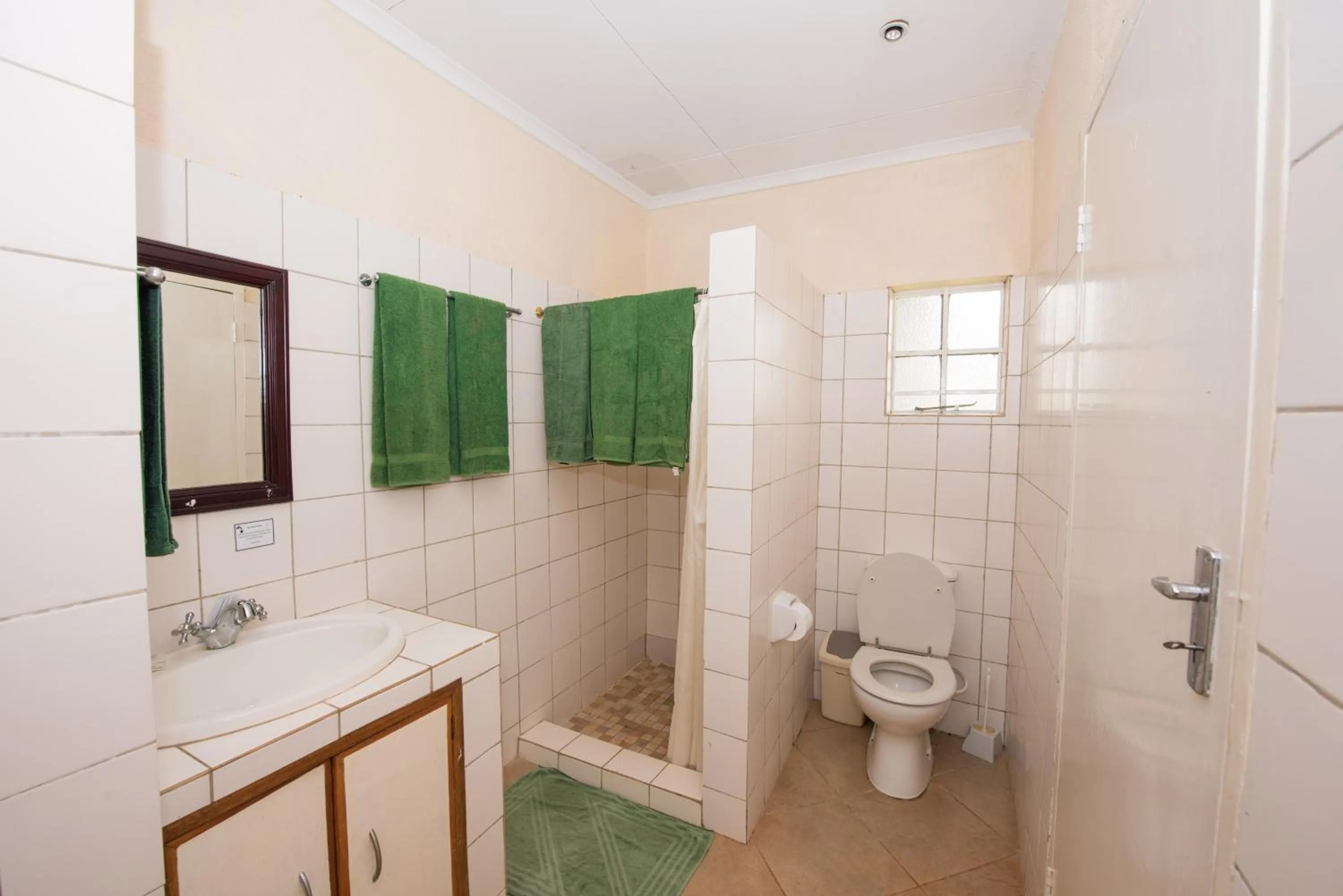 Bathroom in Game Haven Lodge