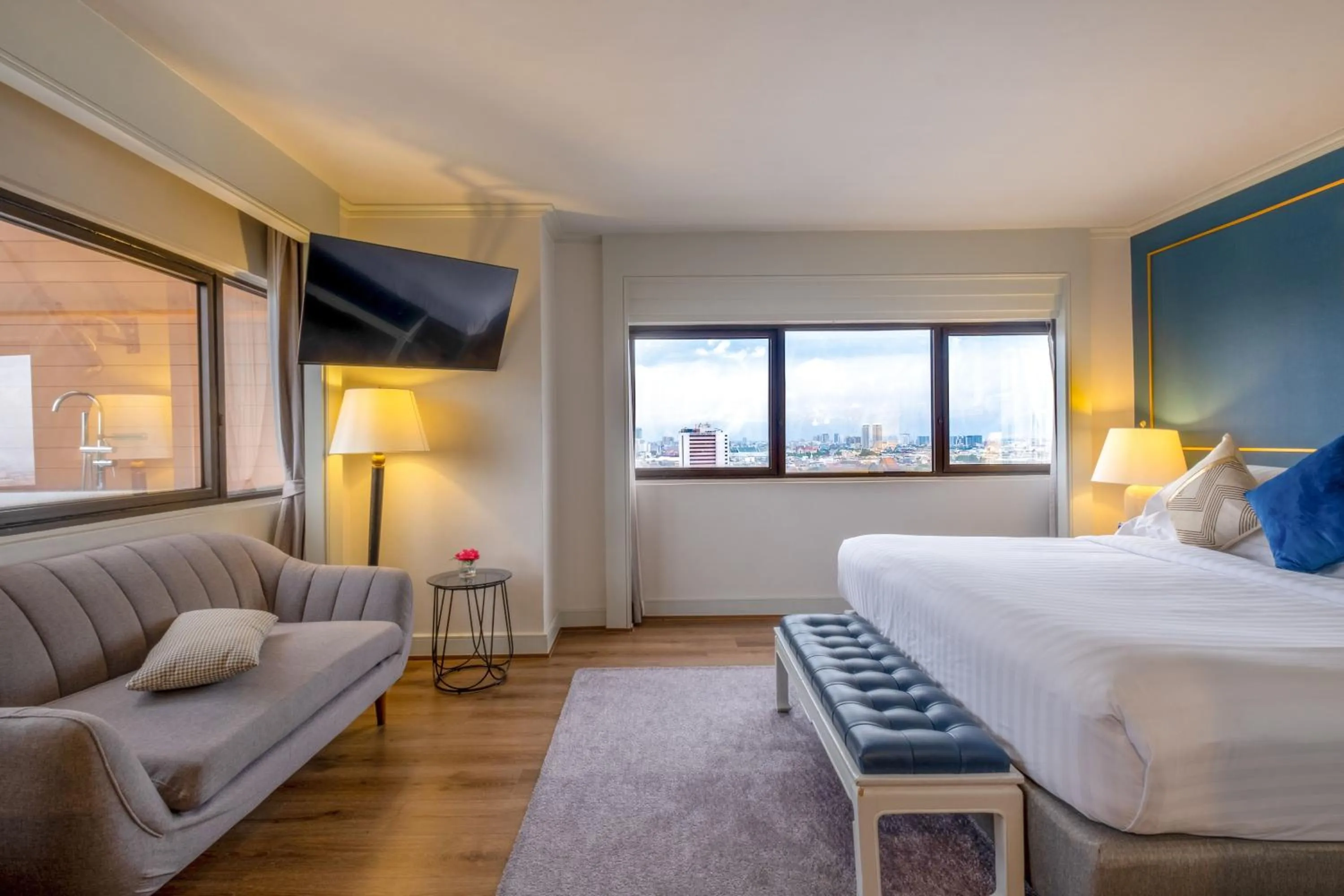 Bedroom, Bed in Grand China Bangkok