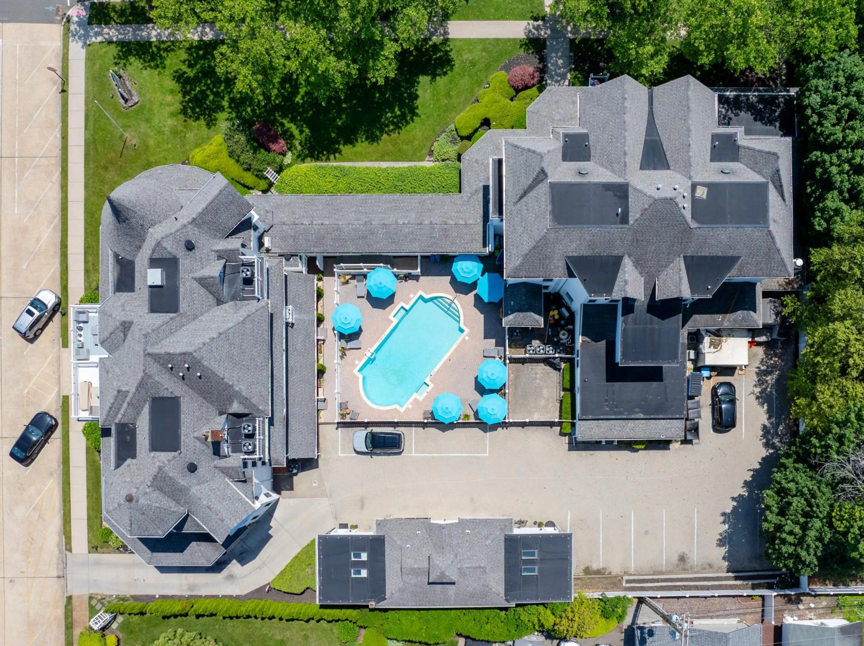 Property building in The Hewitt Wellington Hotel