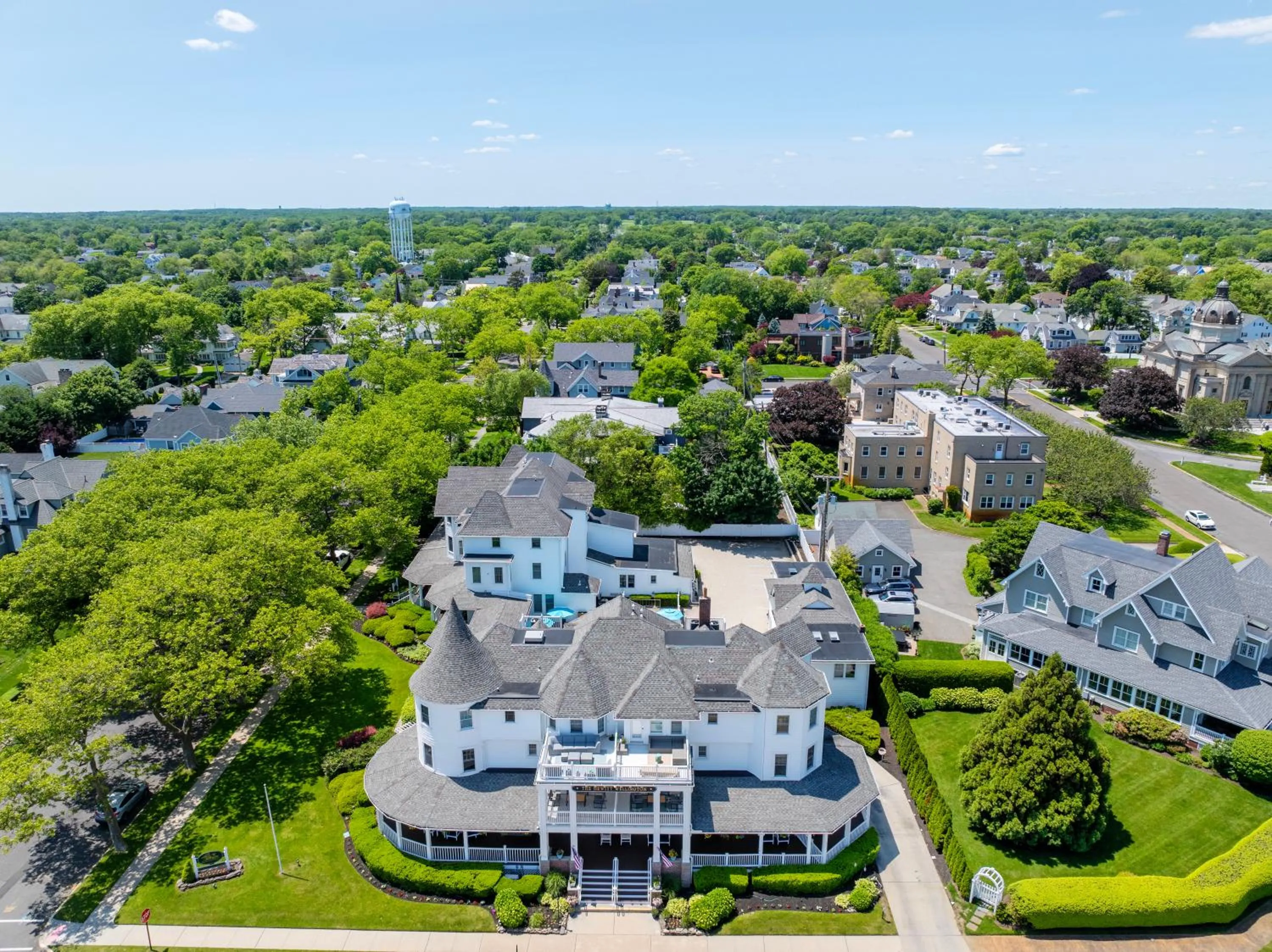 Property building in The Hewitt Wellington Hotel