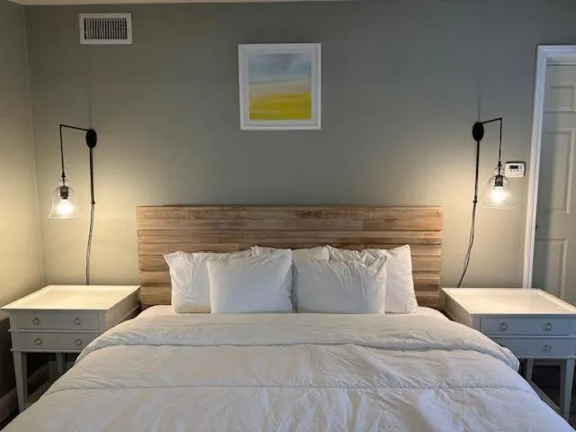 Bed in Cottages On River Road