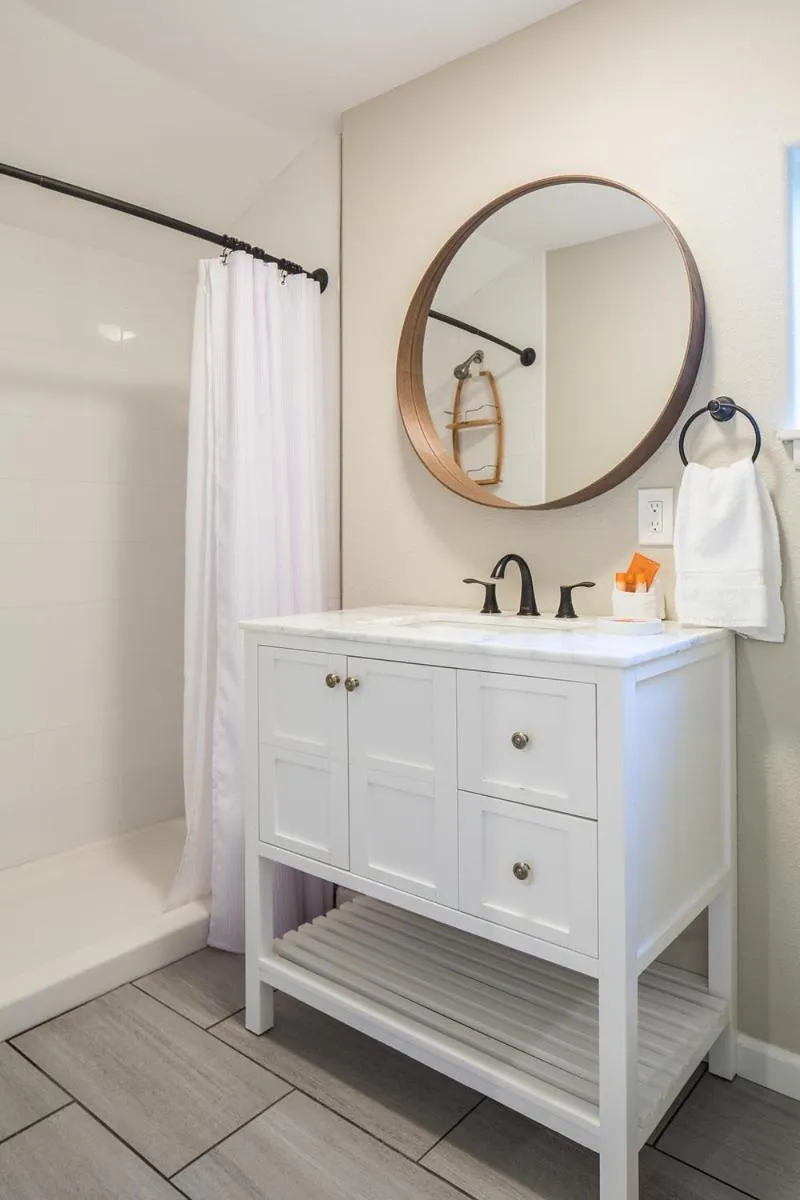 Cottages On River Road