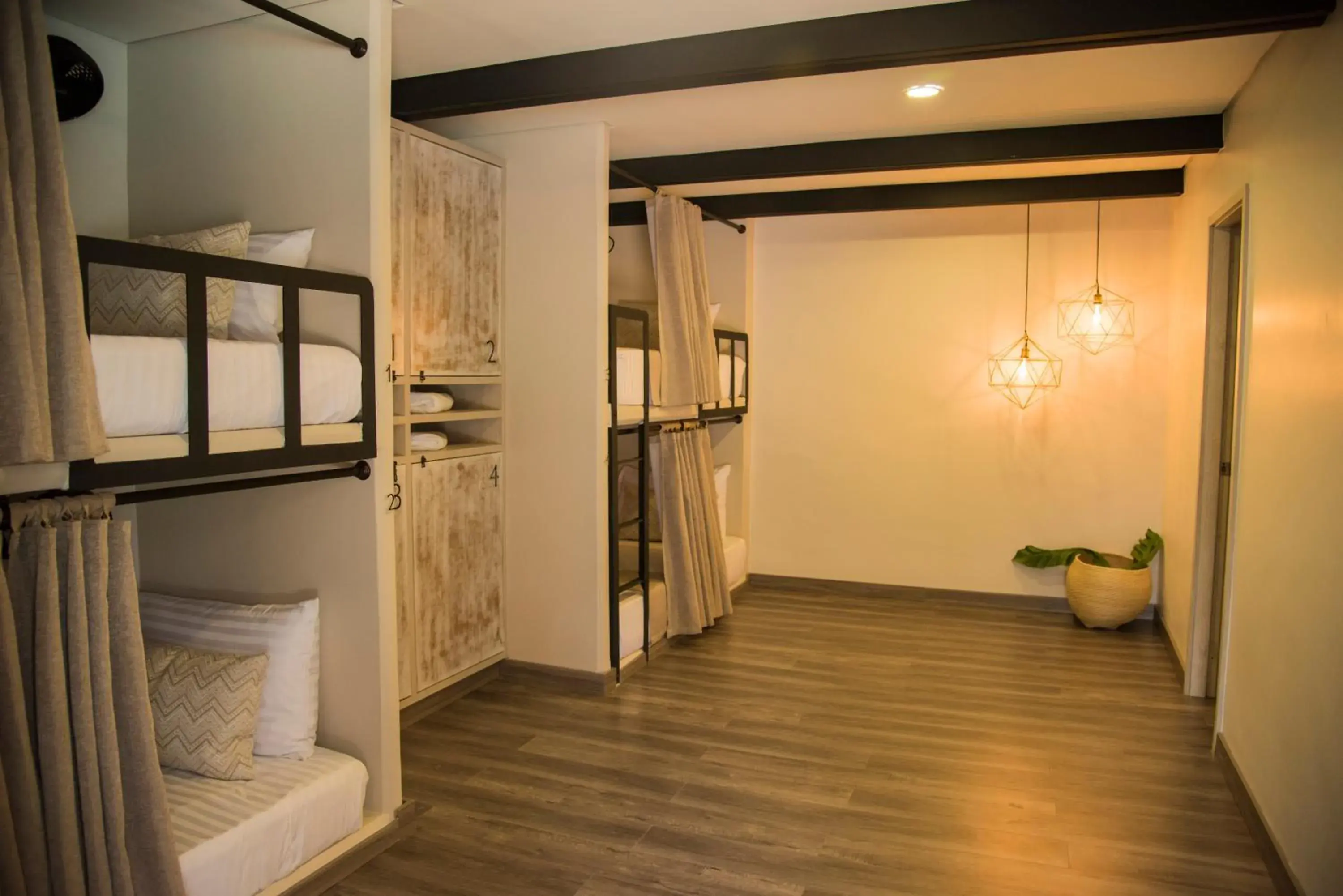 Bed in 4-Bed Mixed Dormitory Room in Medellín Vibes Bed in 4-Bed Mixed Dormitory Room in Medellín Vibes