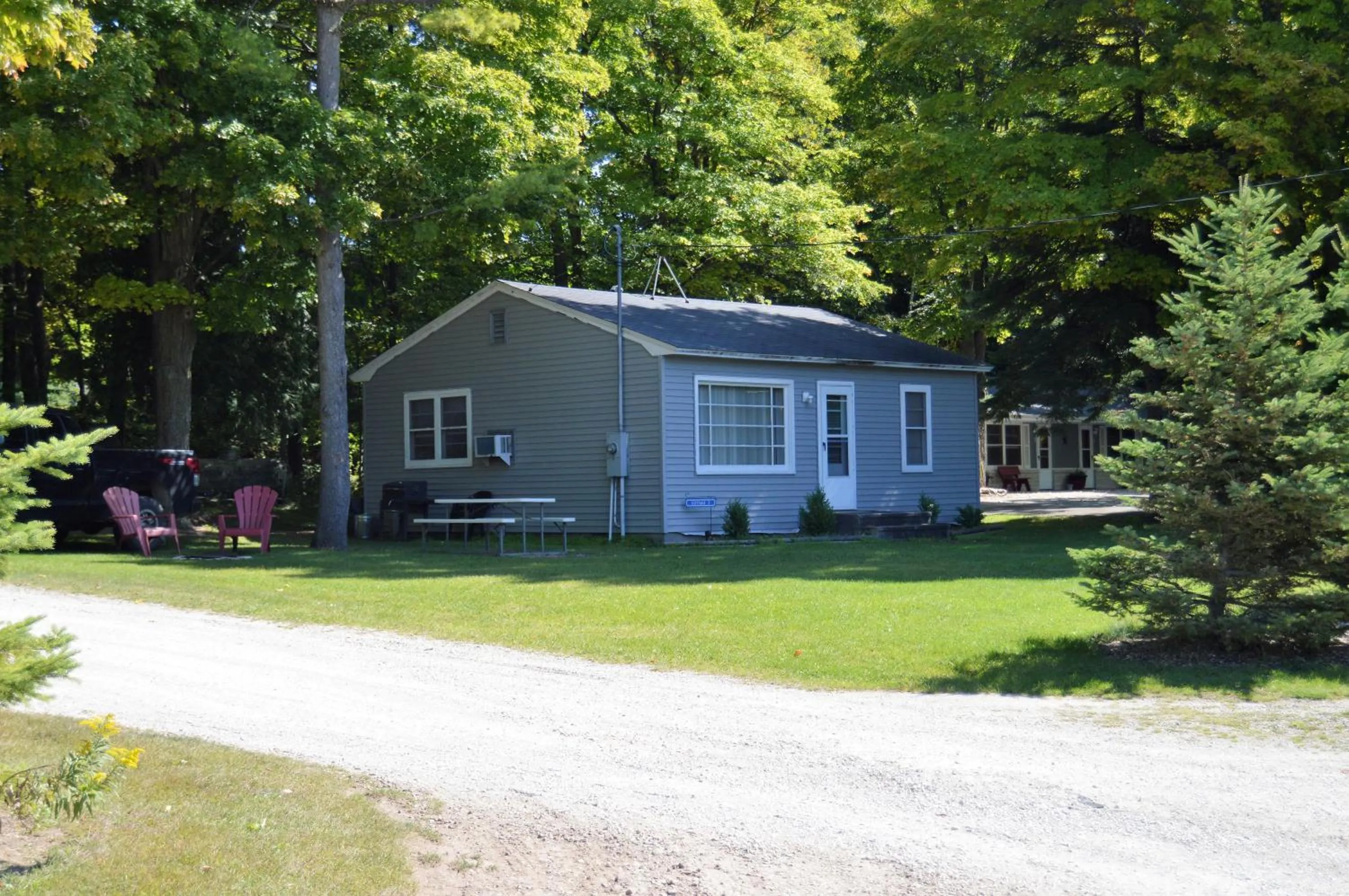 Property building in Baileys Sunset Cottages