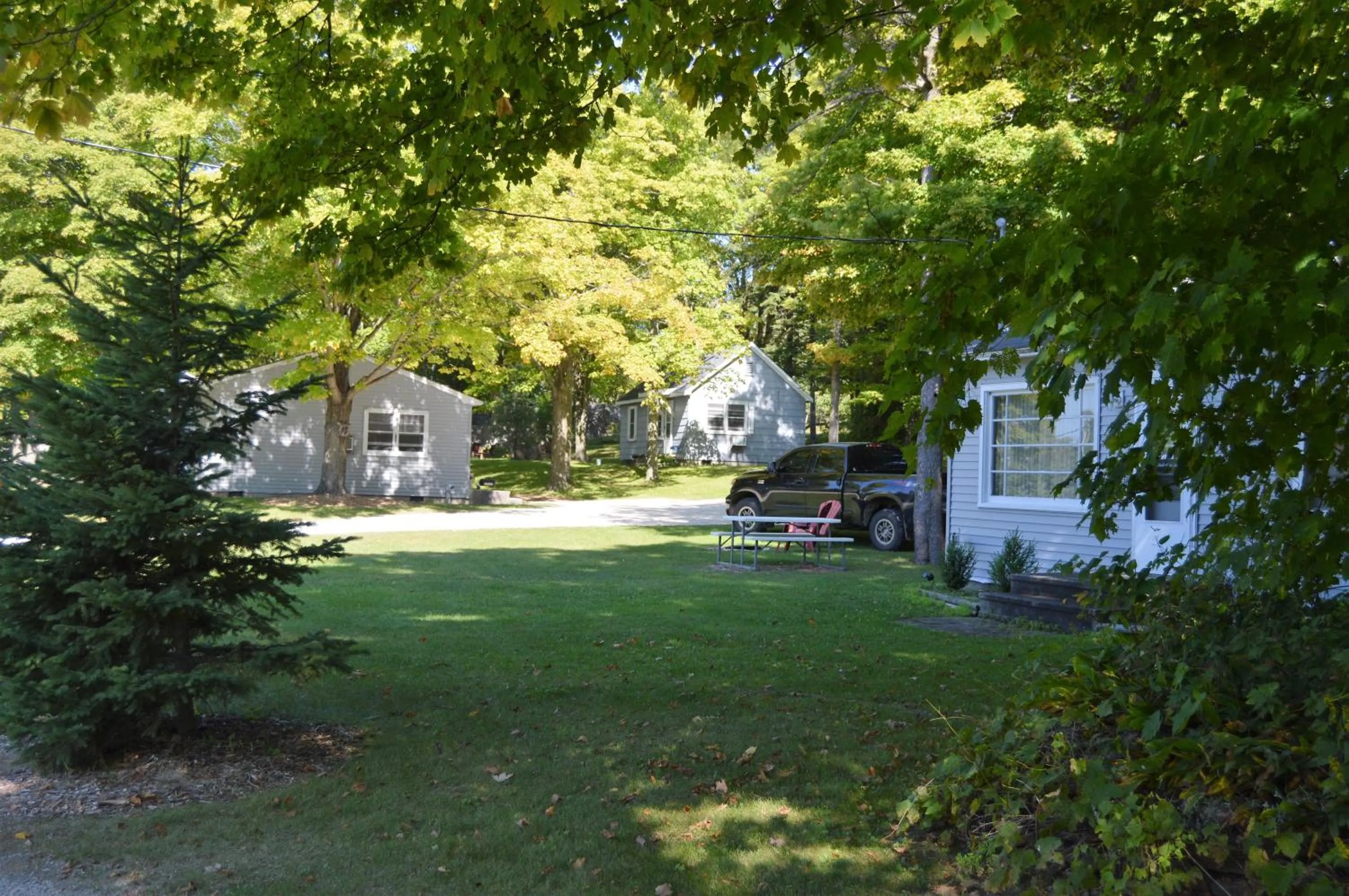 Property building in Baileys Sunset Cottages