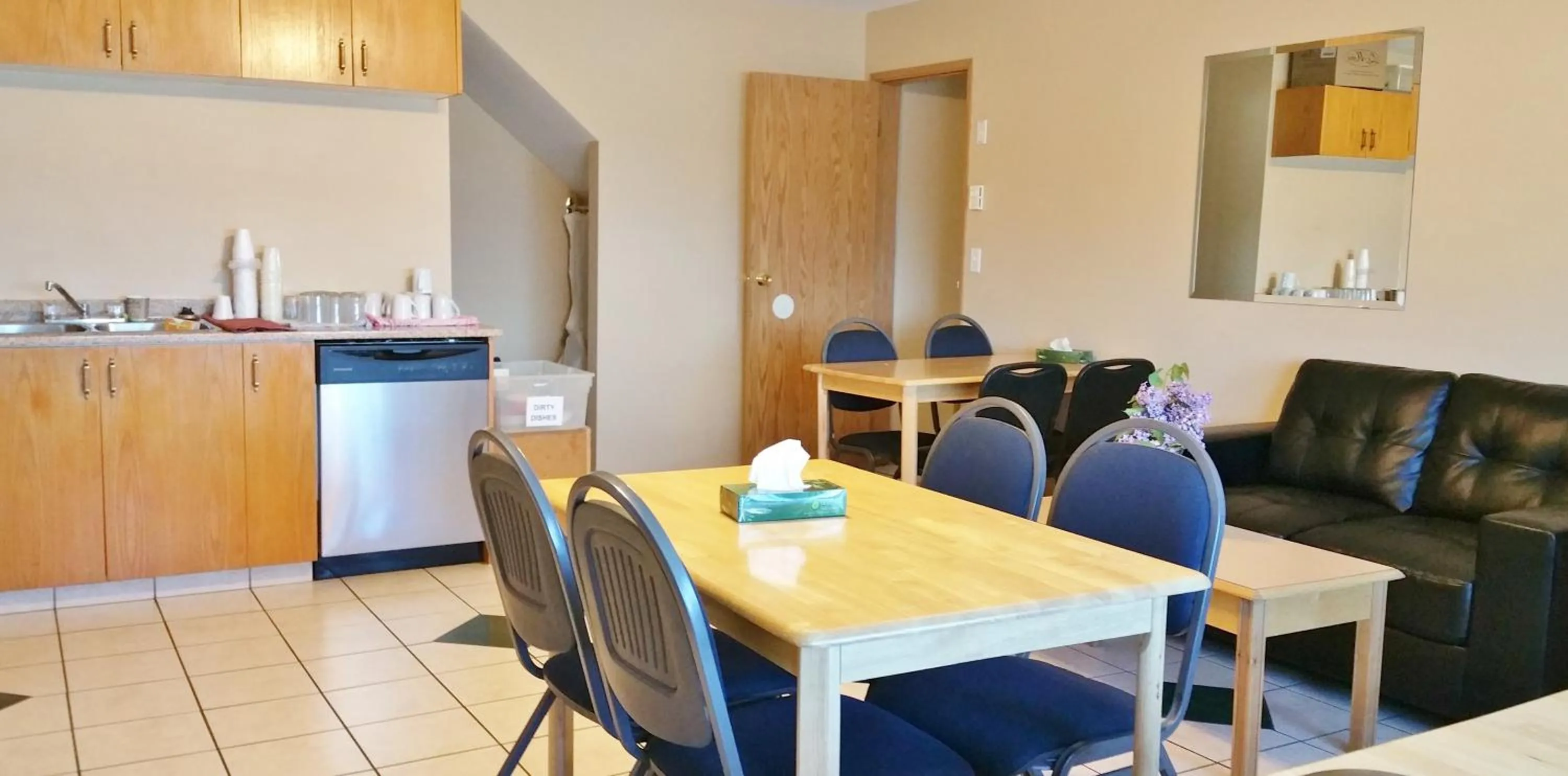 Restaurant/places to eat in Alpine Motel