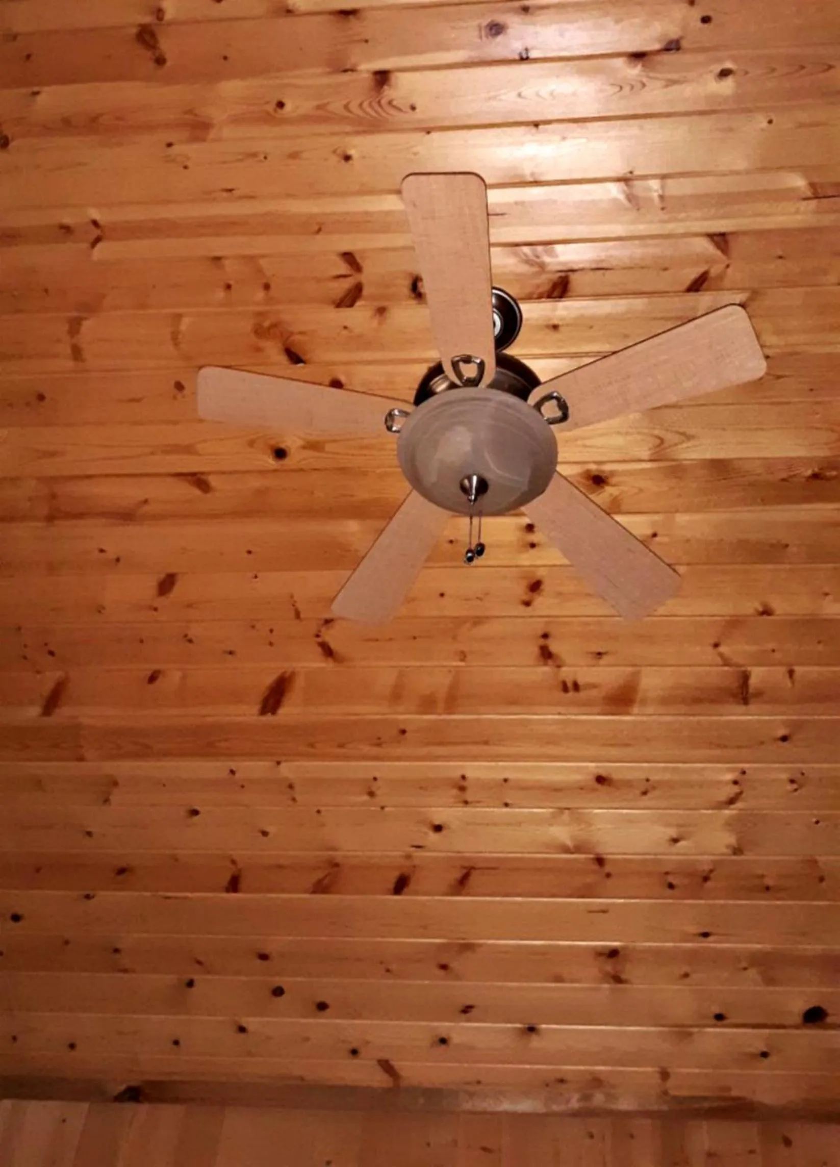 Decorative detail in DiamondStone Guest Lodges