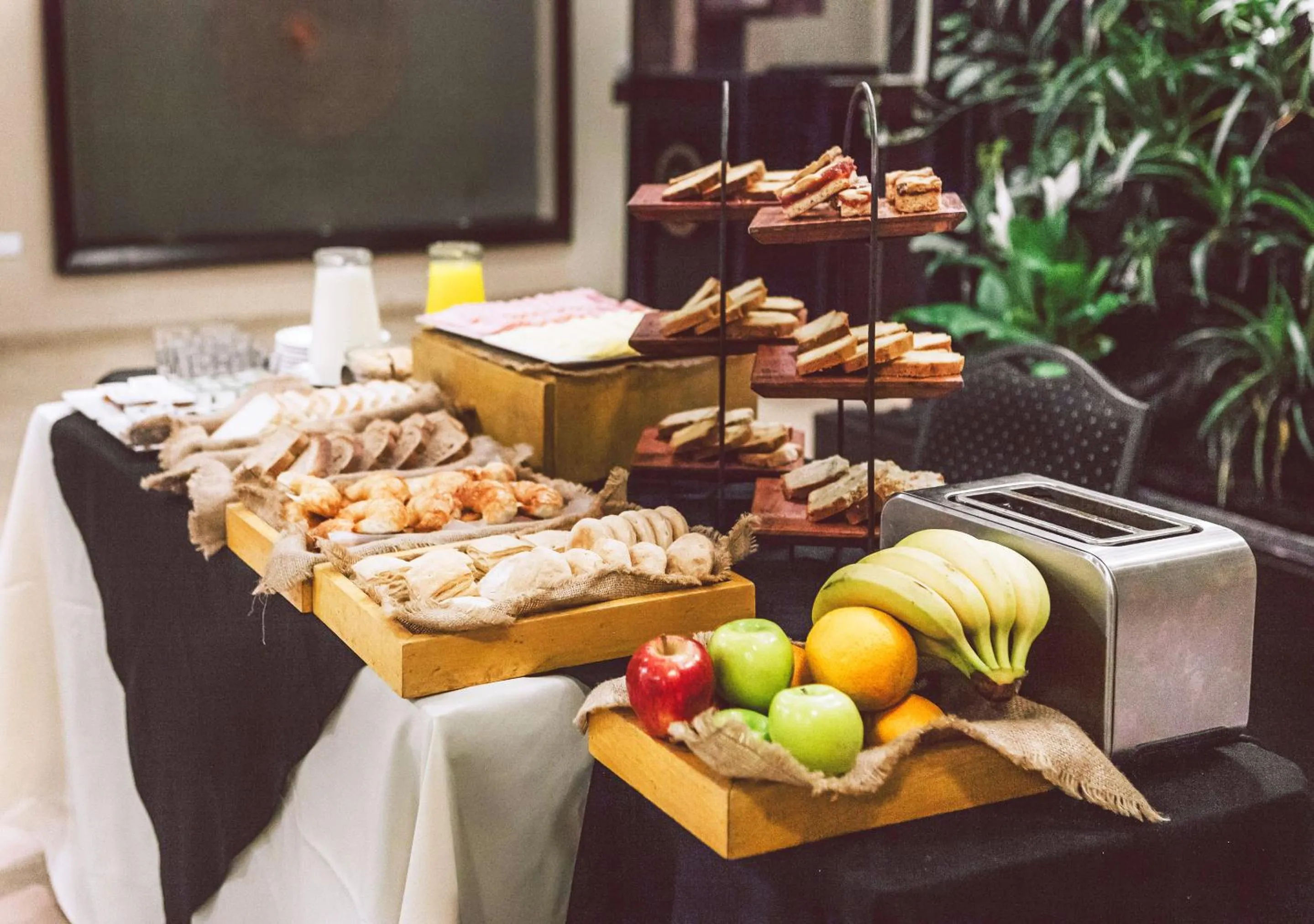 Breakfast in Hotel Carlos V