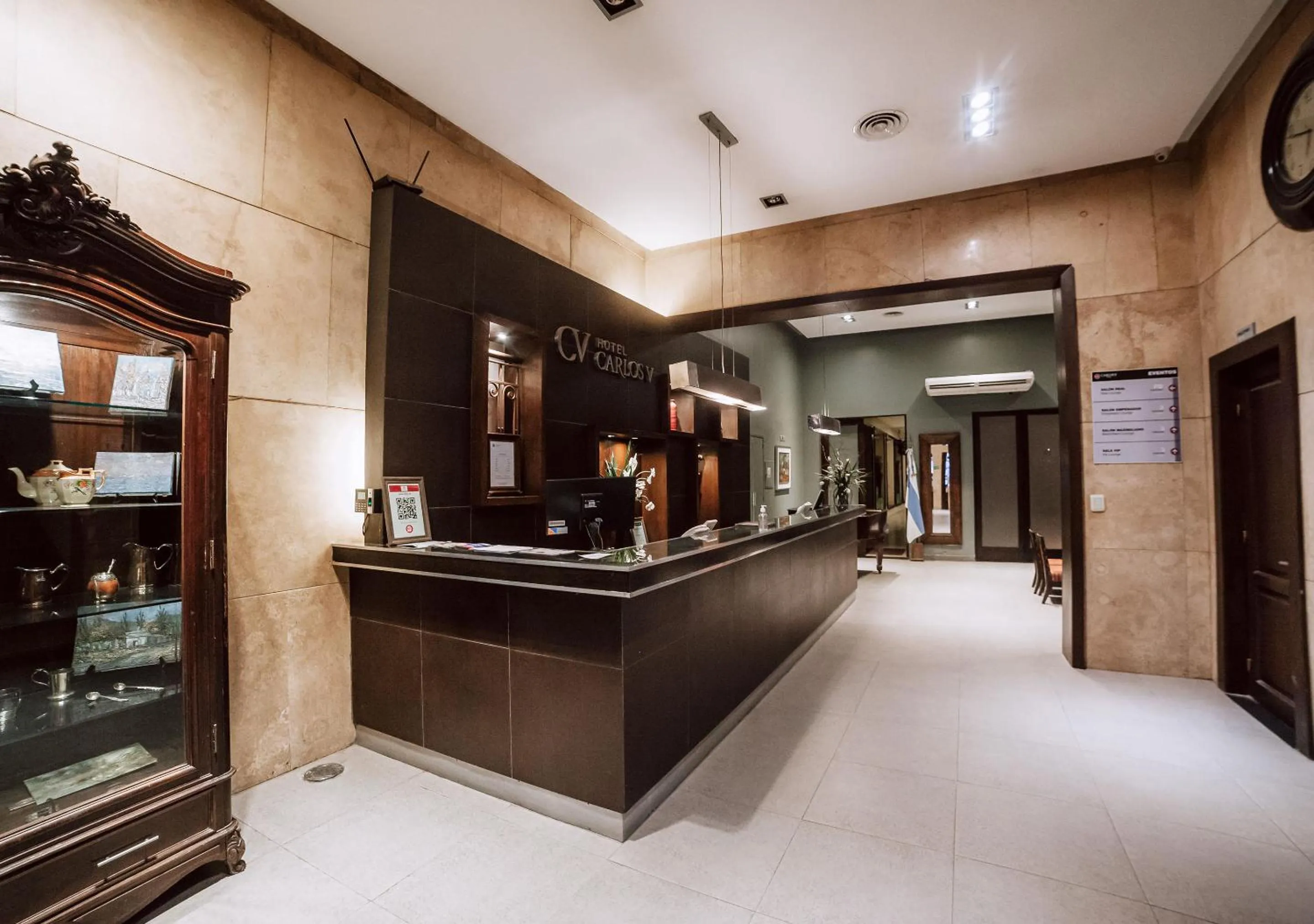 Lobby or reception in Hotel Carlos V