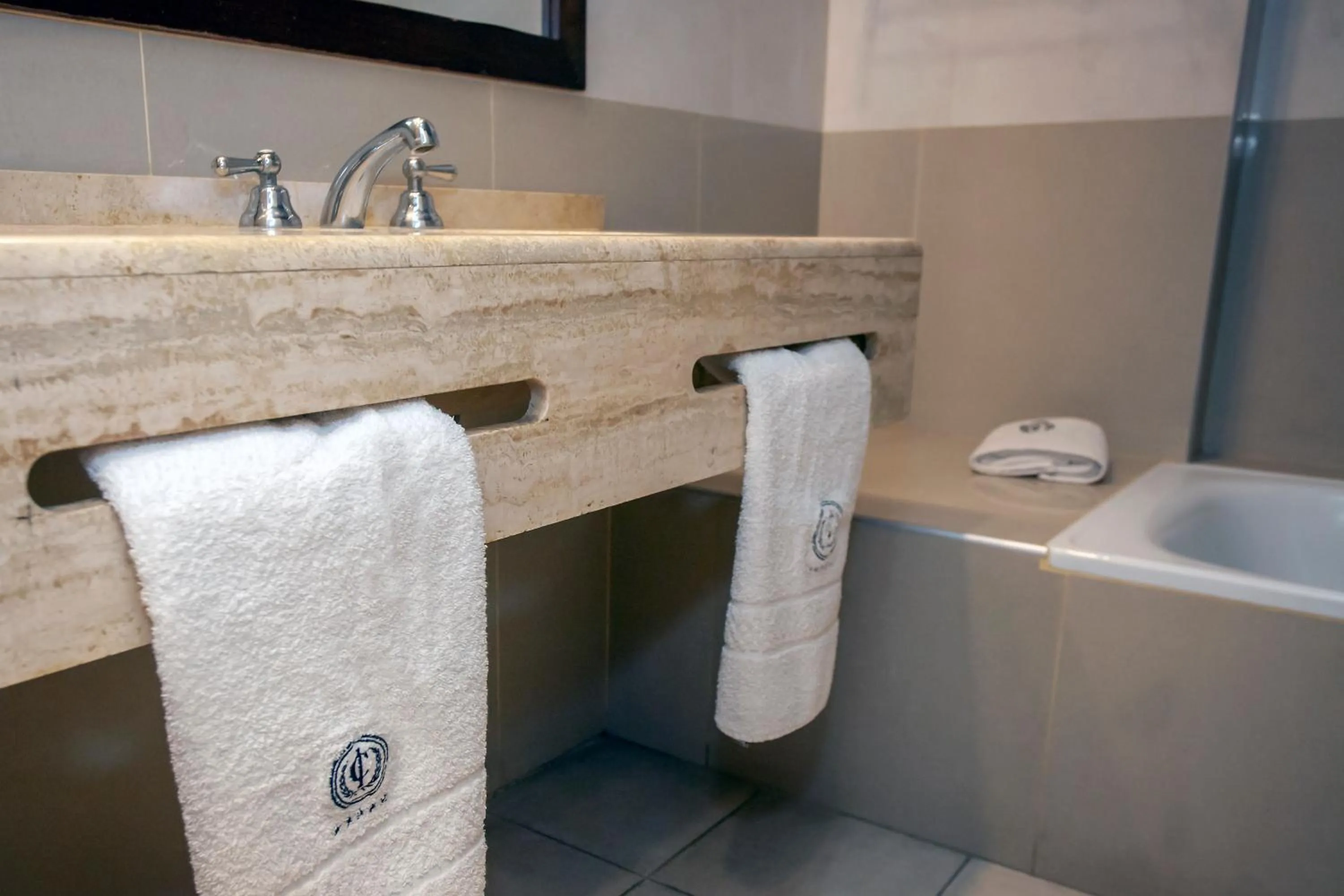 Bathroom in Hotel Catalinas Tucuman